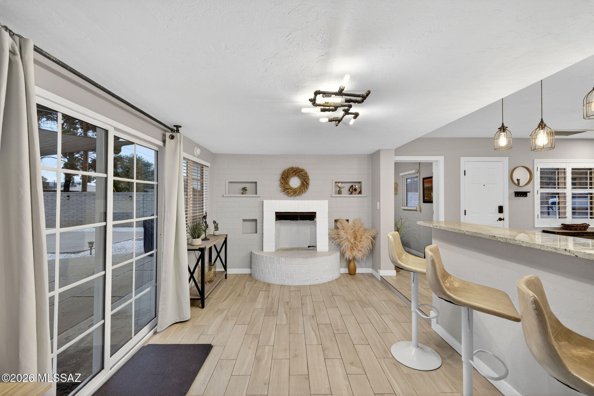 Del Monte Village - Residential