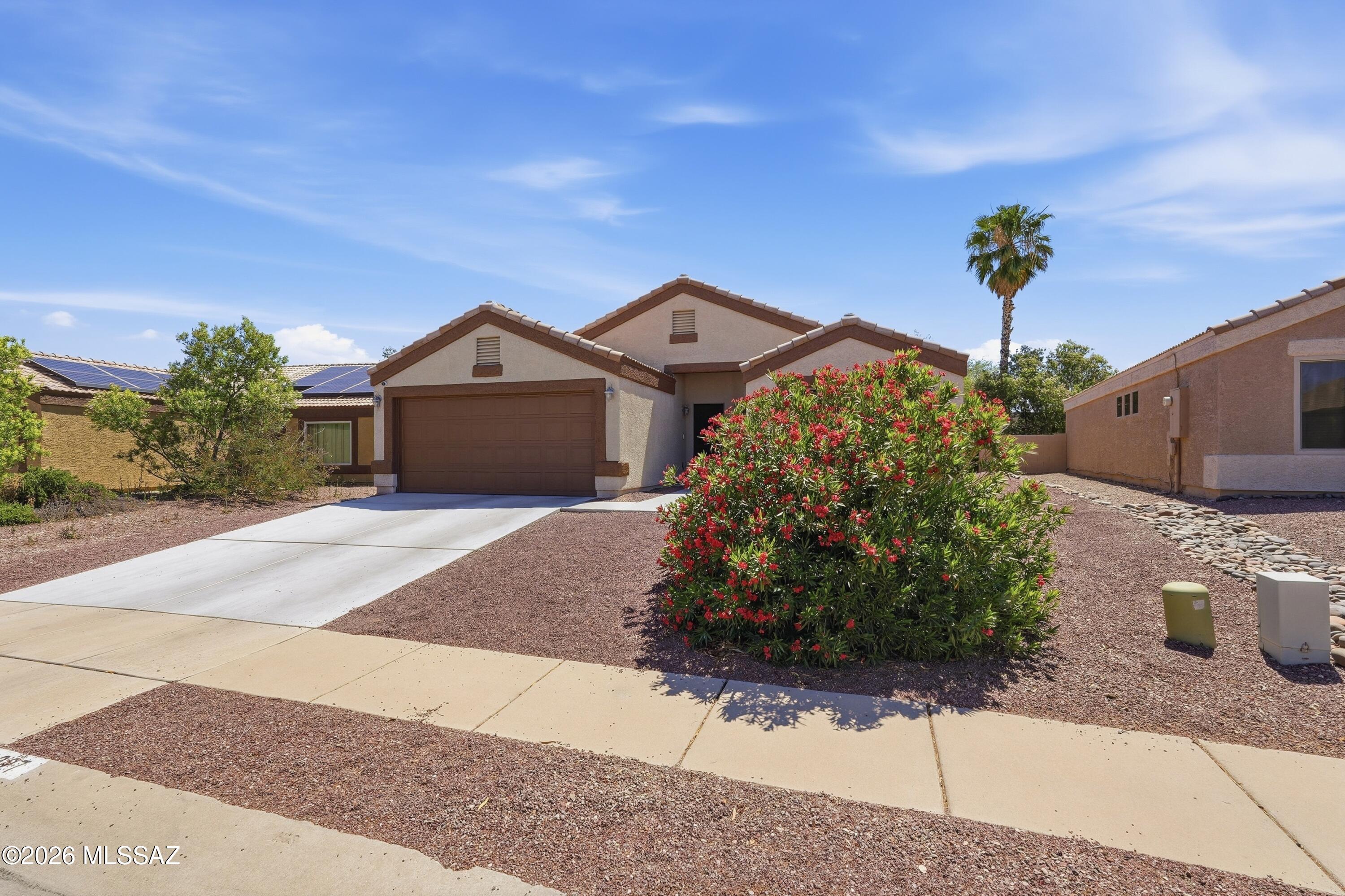 Hacienda Del Oro (1-78) - Residential