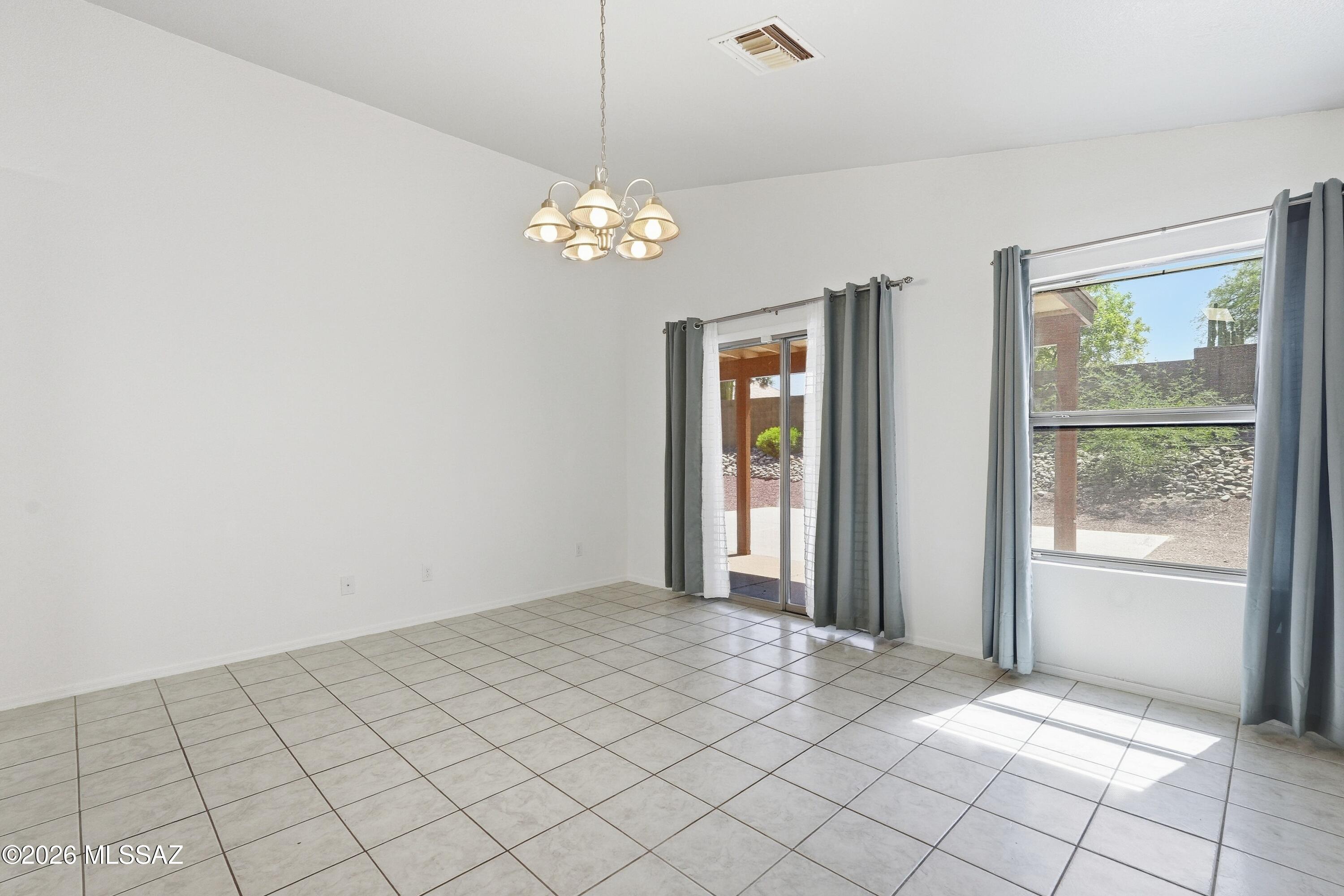 Hacienda Del Oro (1-78) - Residential