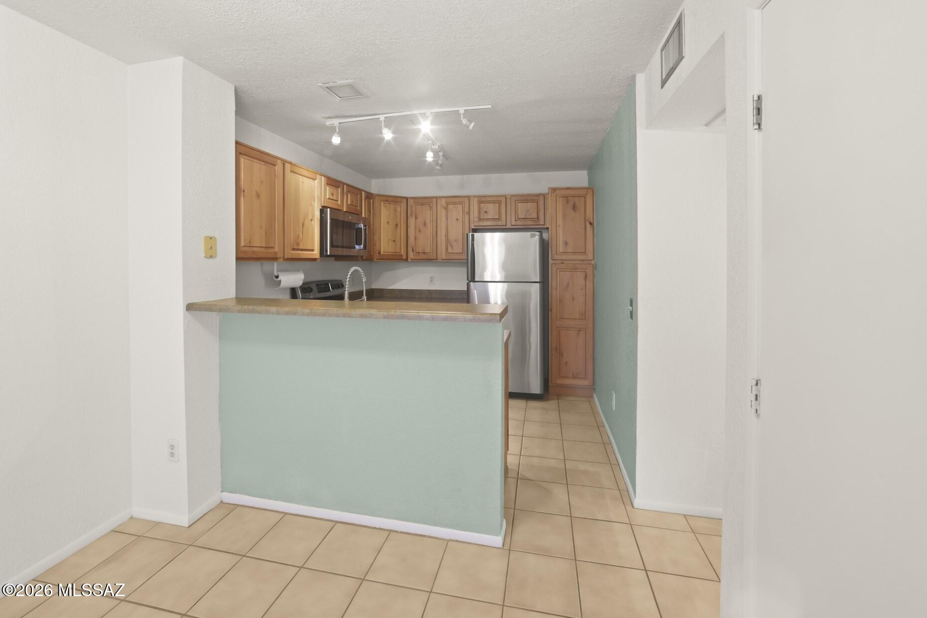 Coronado Place Condominiums II (Units 37-158) - Residential