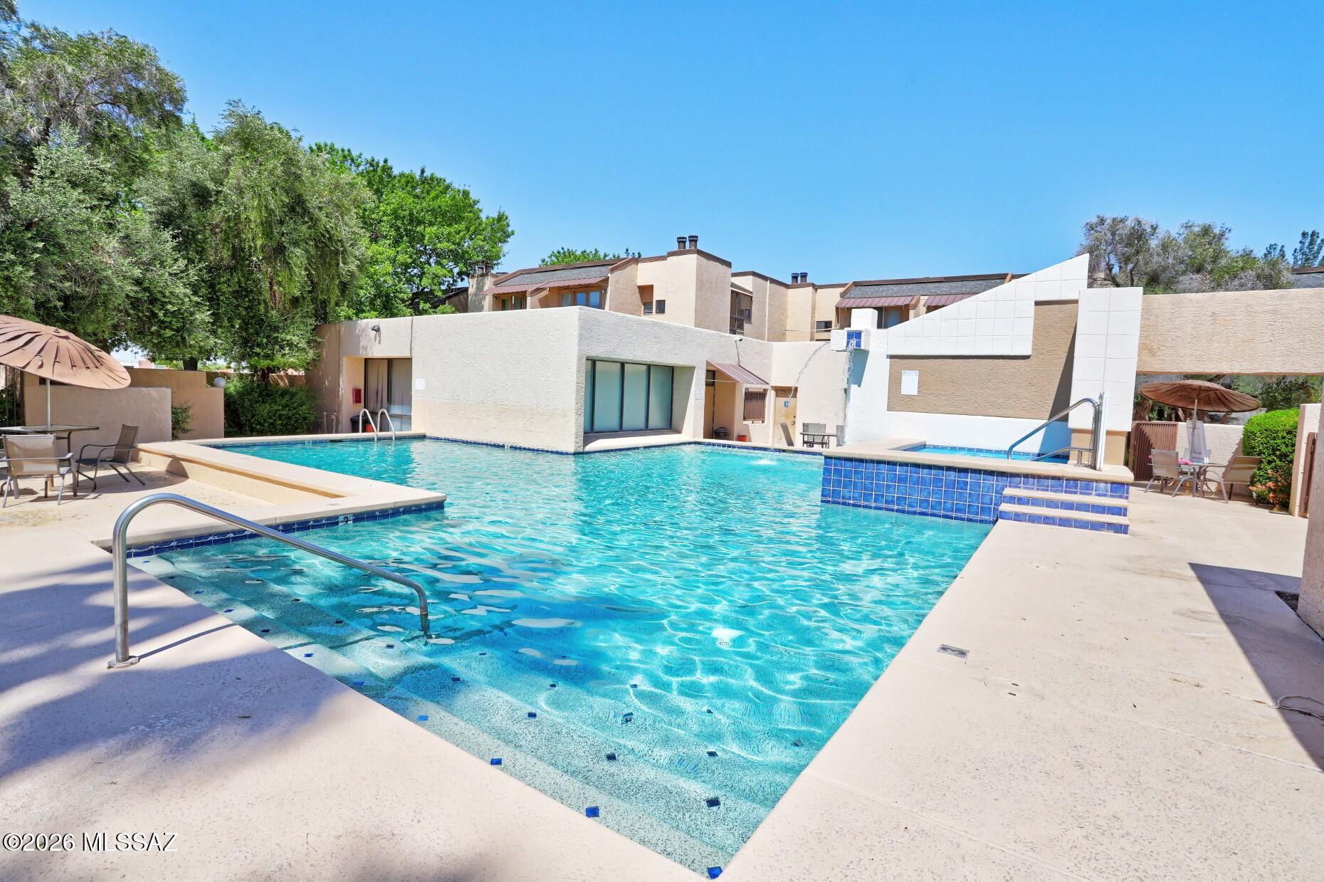 Coronado Place Condominiums II (Units 37-158) - Residential