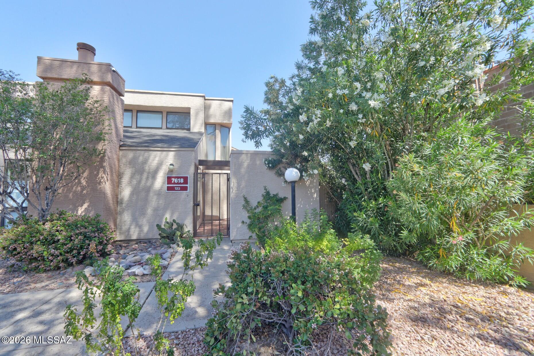 Coronado Place Condominiums II (Units 37-158) - Residential