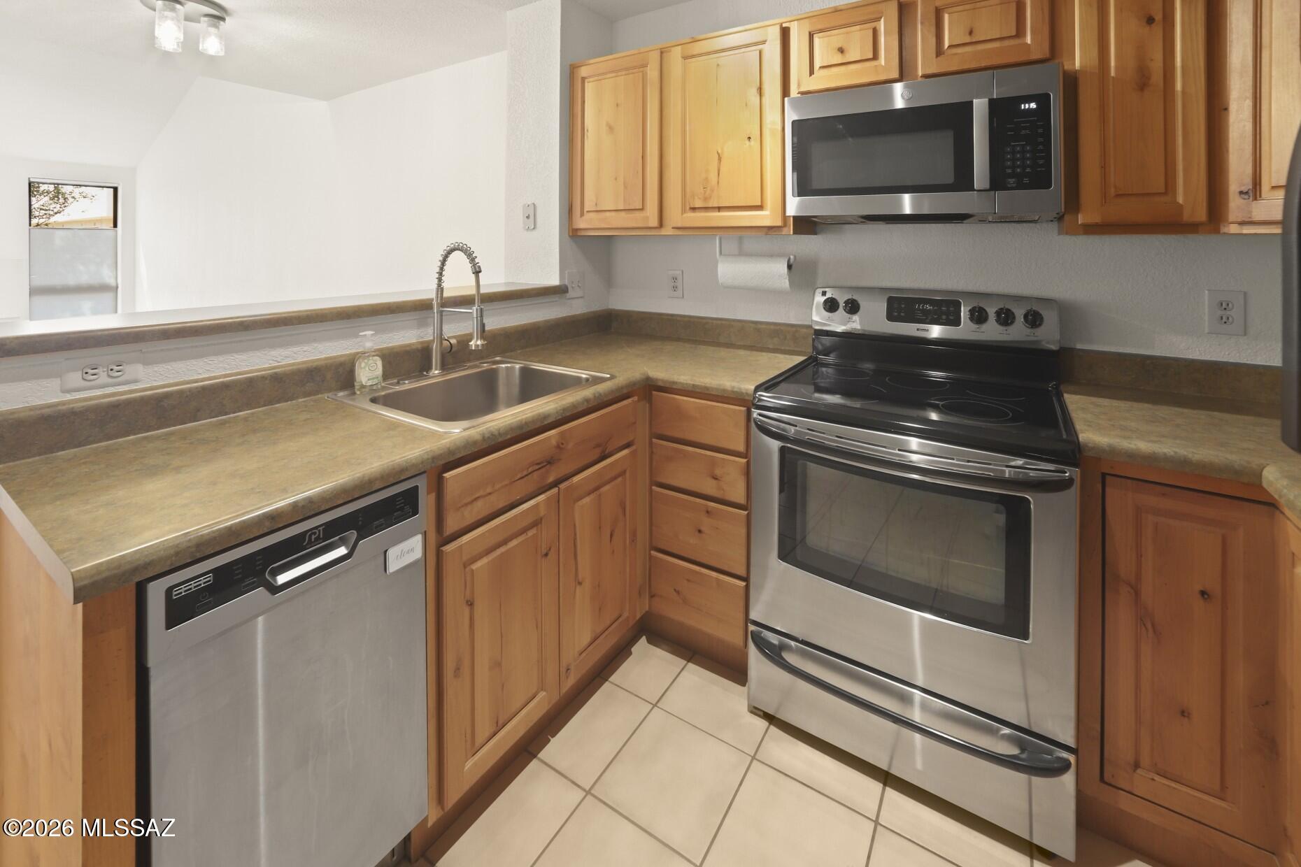 Coronado Place Condominiums II (Units 37-158) - Residential