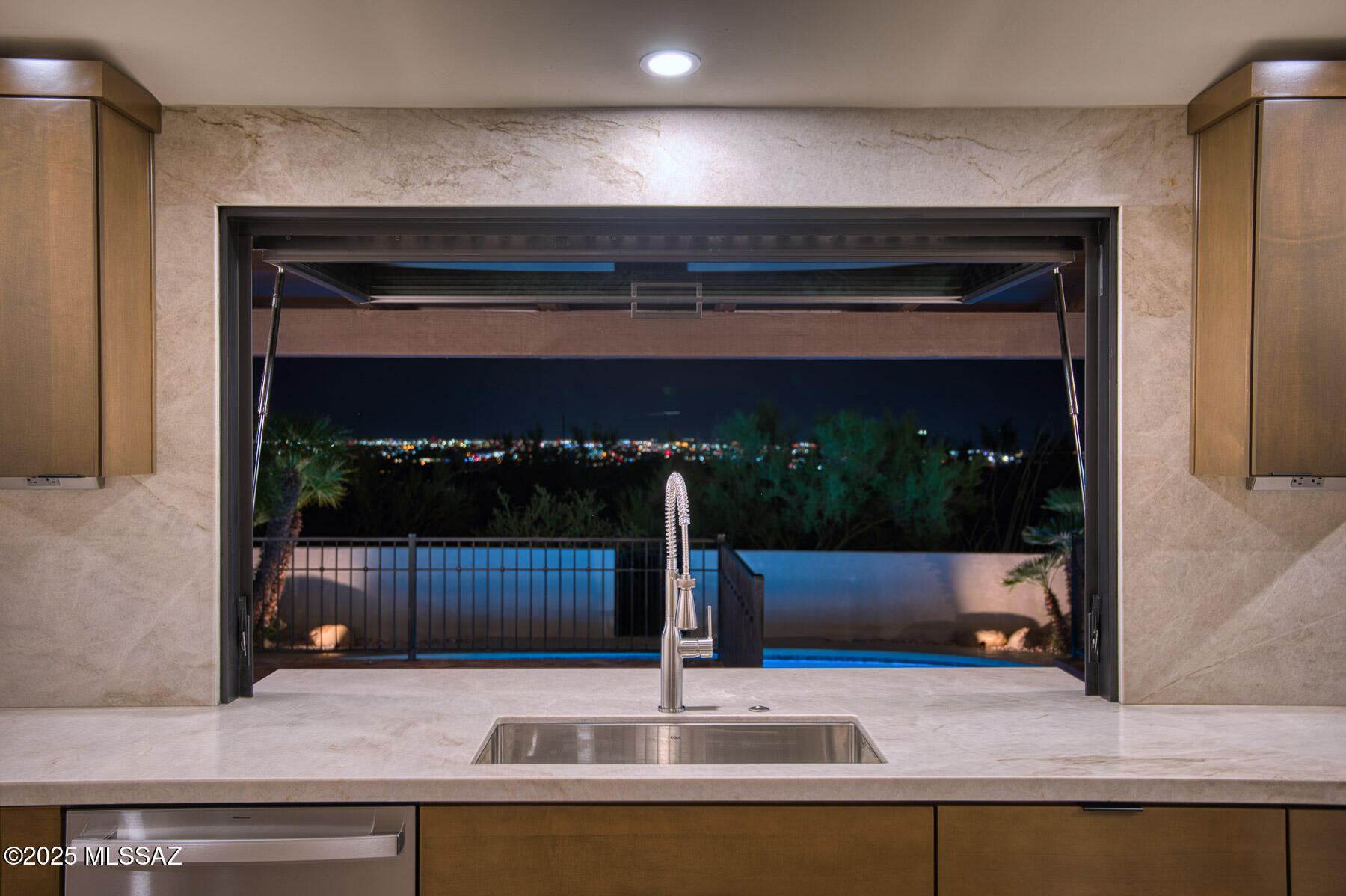 1502 E Indian Wells Road