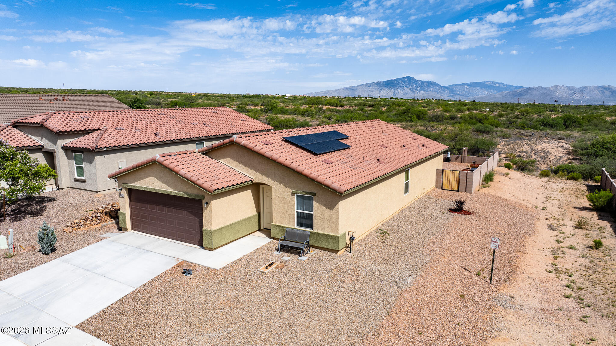 1622 W Cottonwood Bluffs Drive