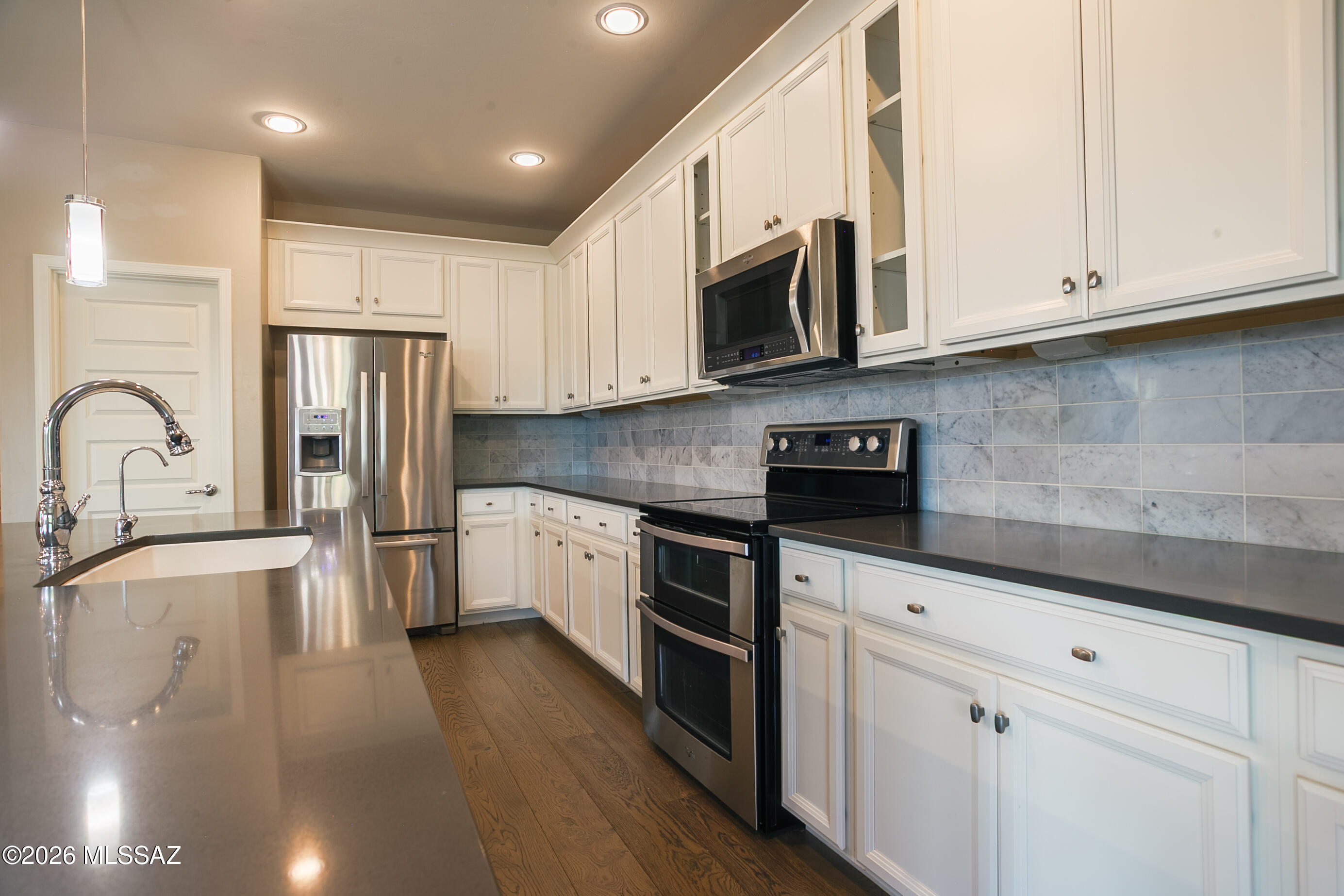 11100 N Delphinus Street