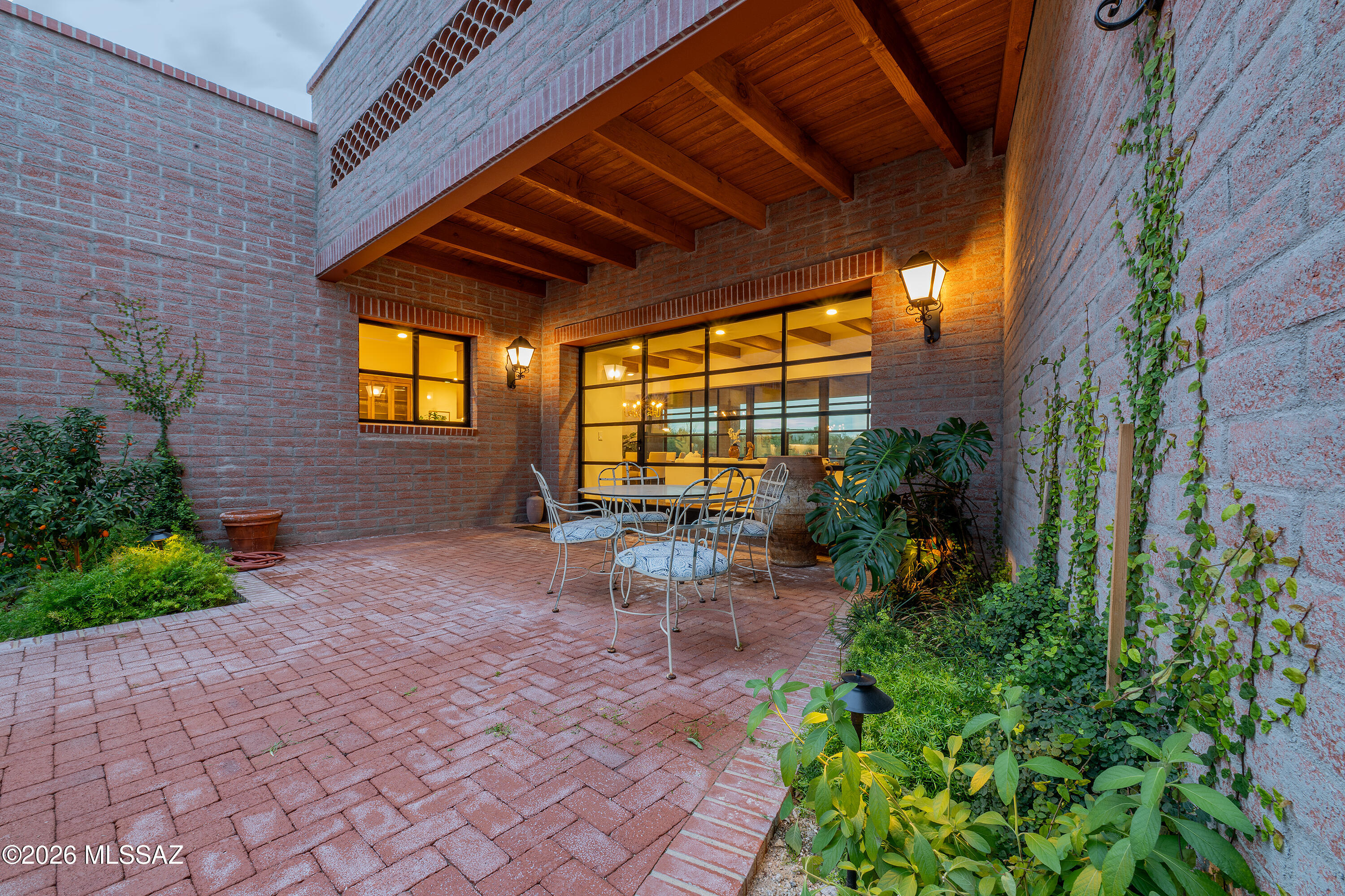 Quintana in the Catalina Foothills - Residential