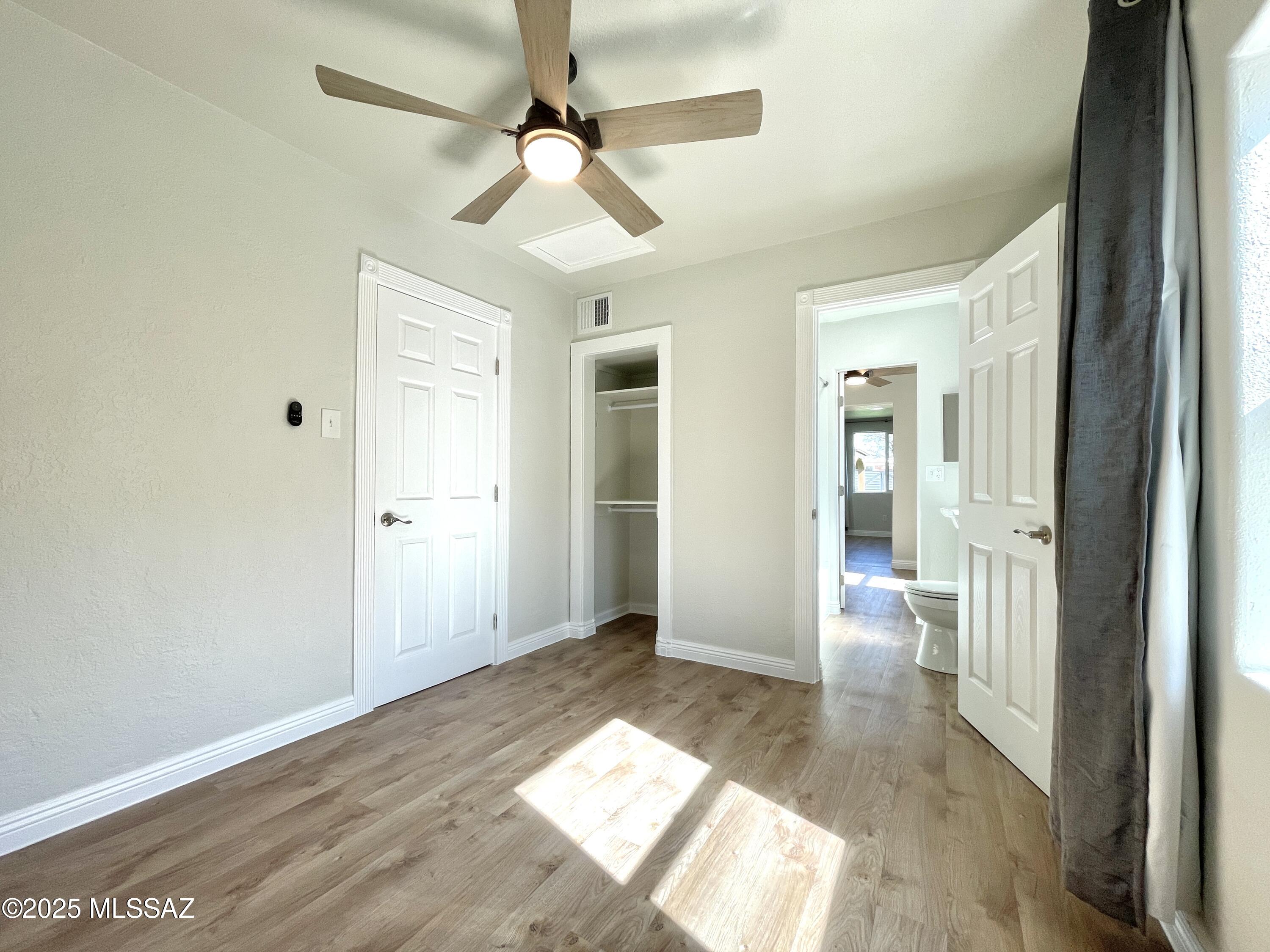 El Pasadena Tract - Residential Lease