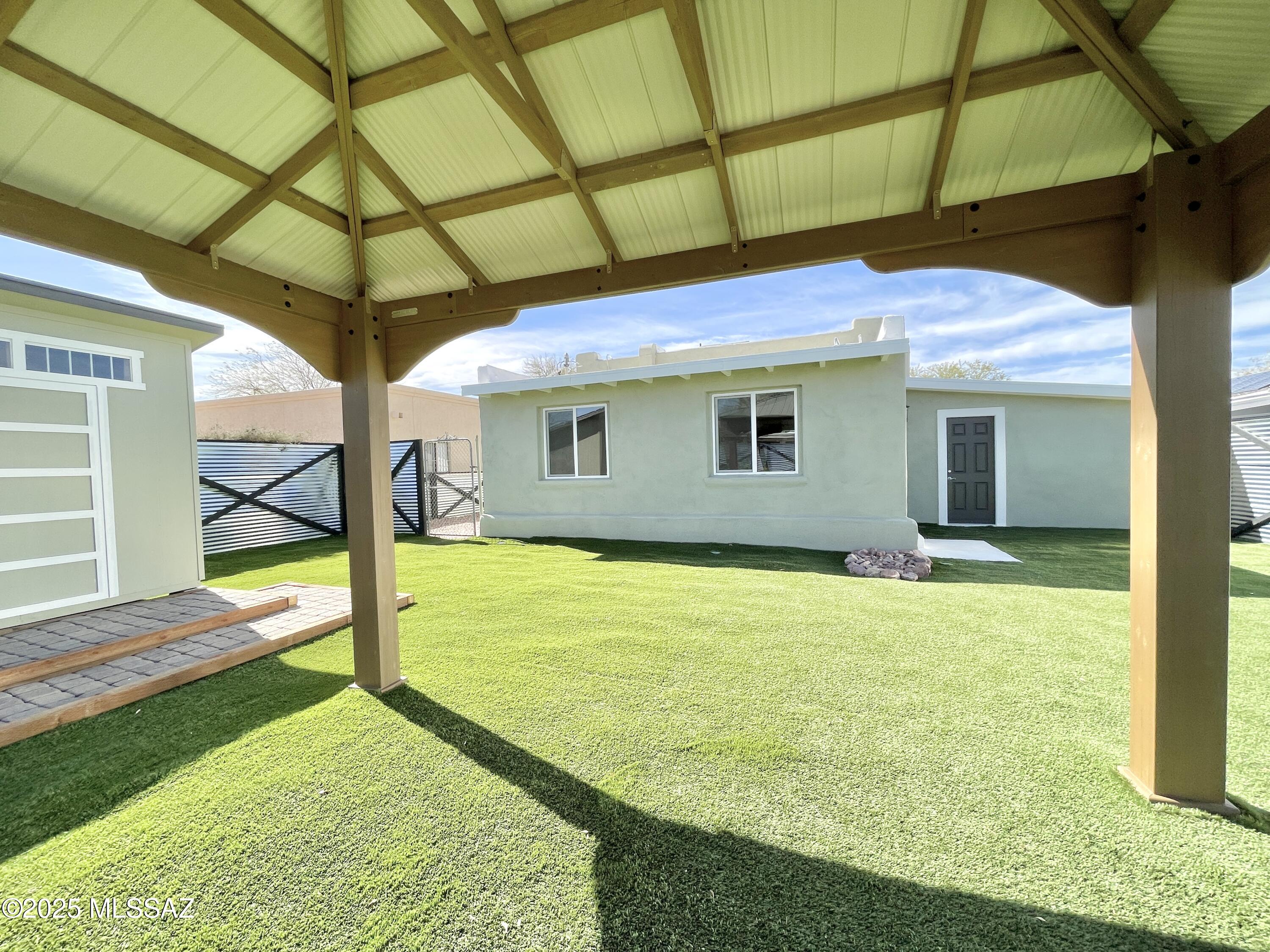 El Pasadena Tract - Residential Lease
