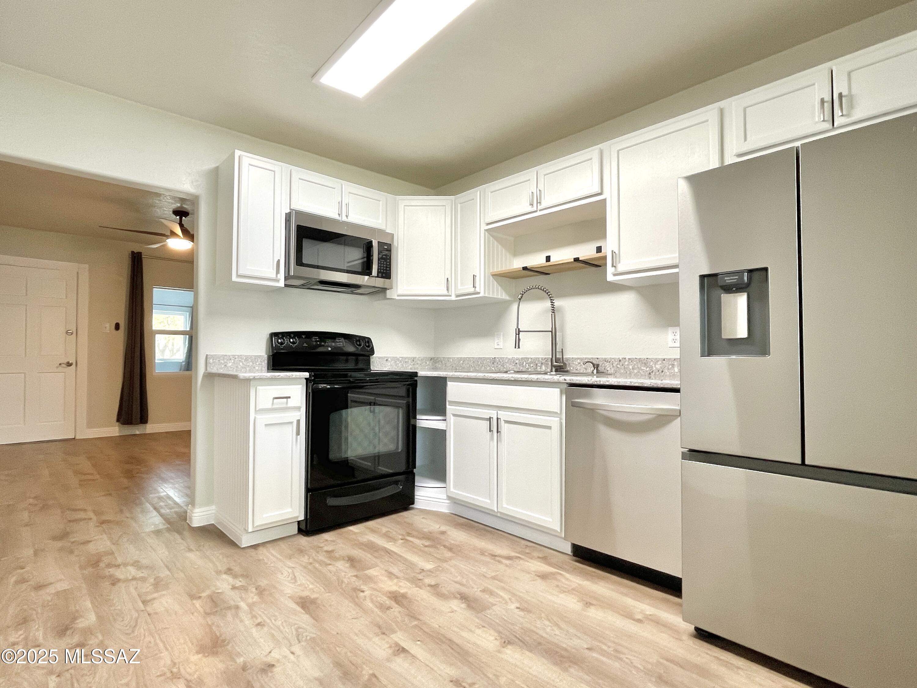 El Pasadena Tract - Residential Lease