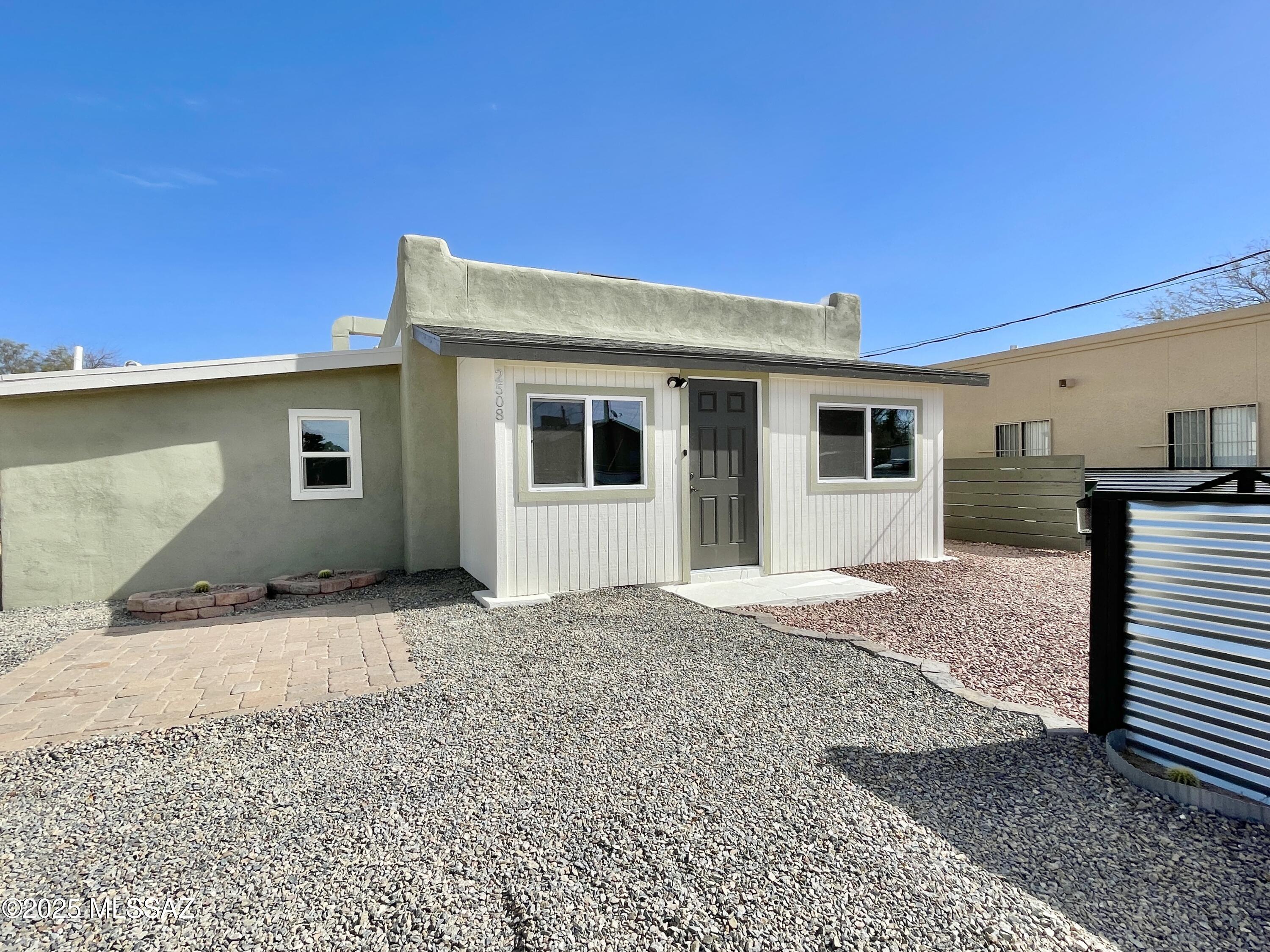 El Pasadena Tract - Residential Lease