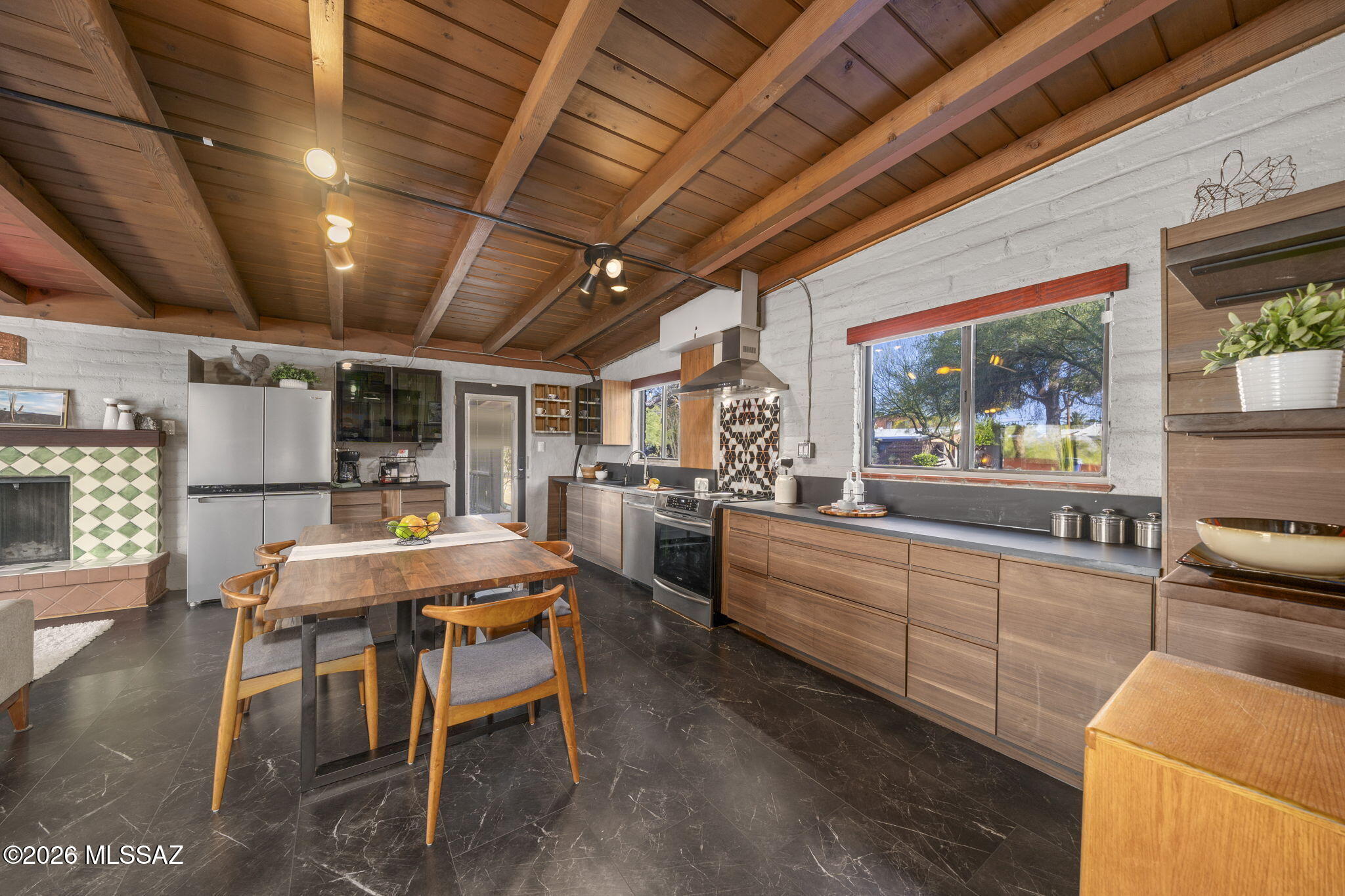 San Fernando Village - Residential
