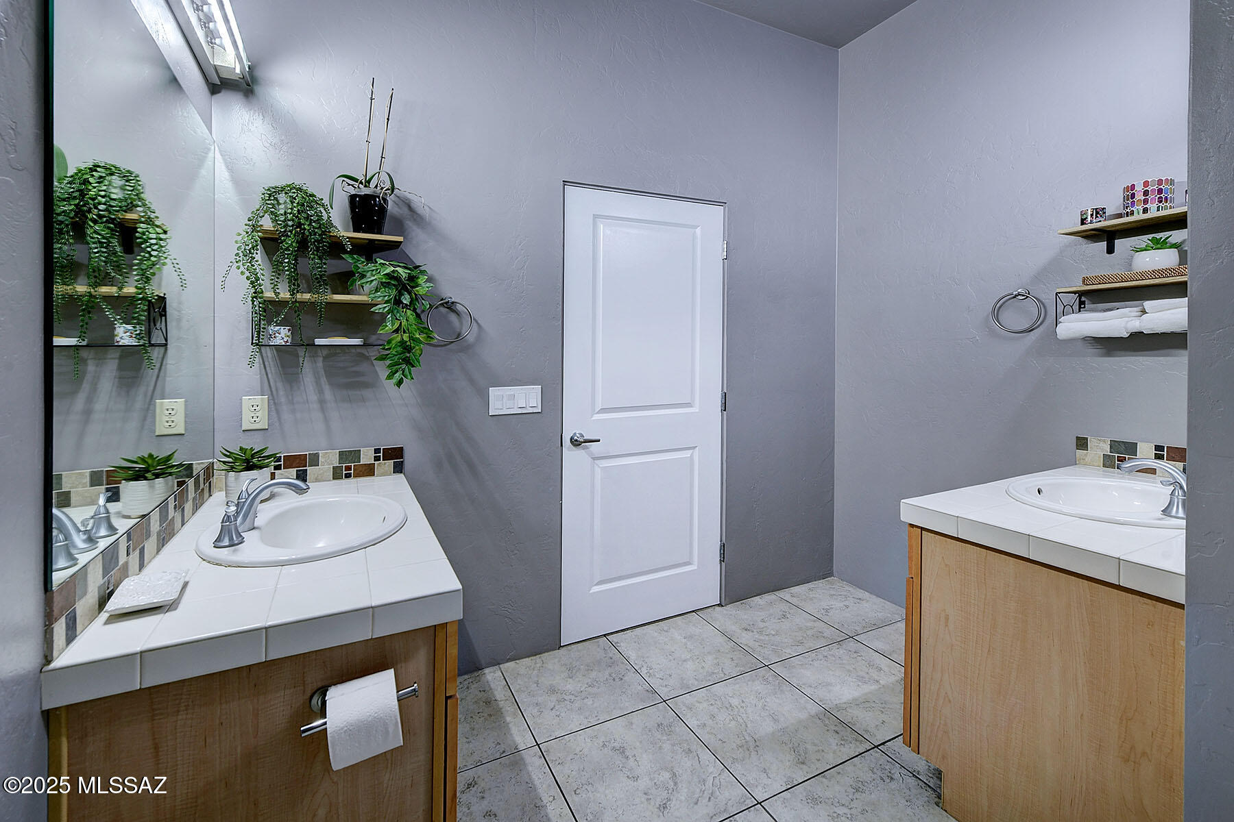 Ventana Del Rio (1-29) - Residential