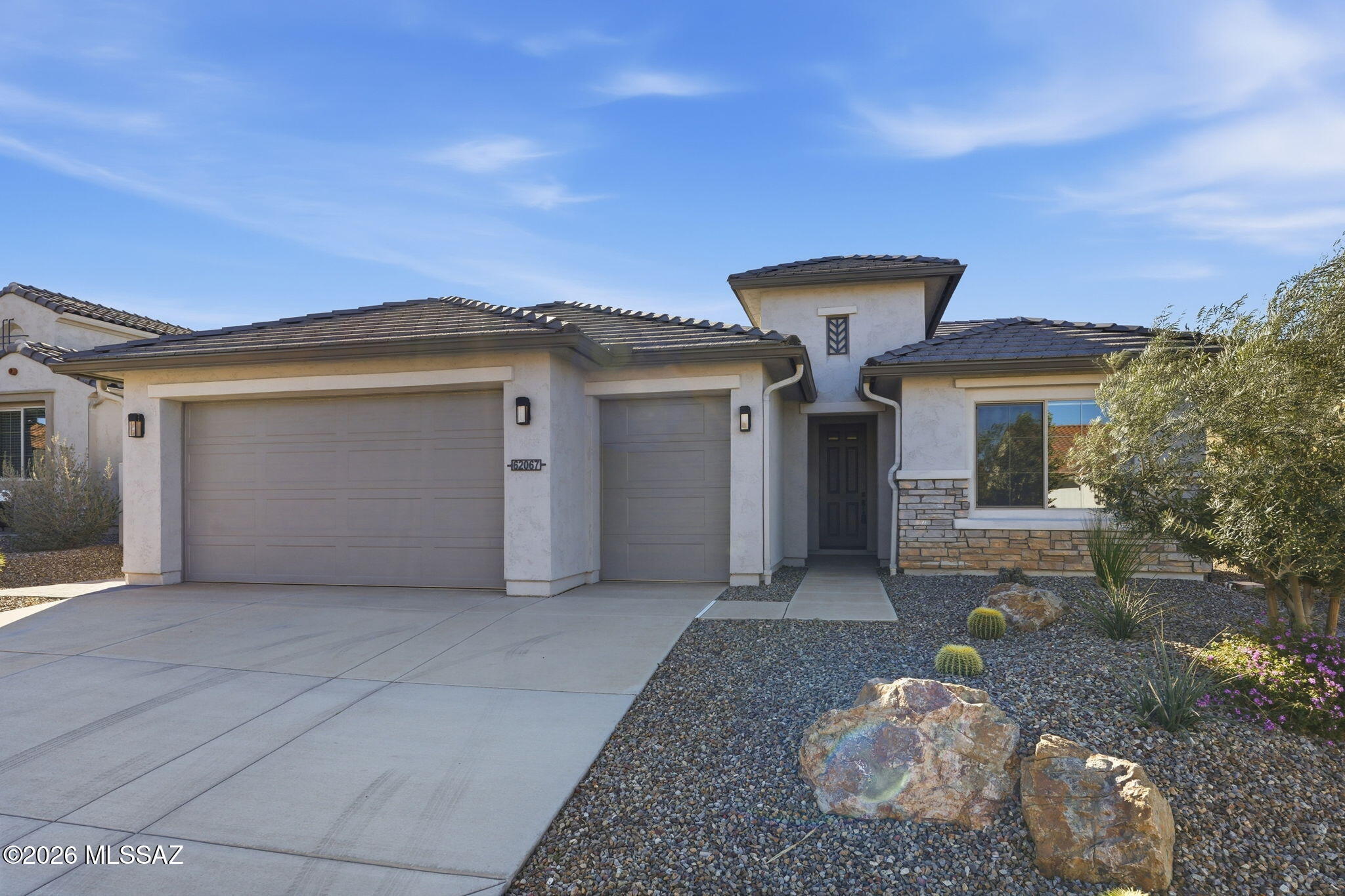 62067 E Quartzite Road