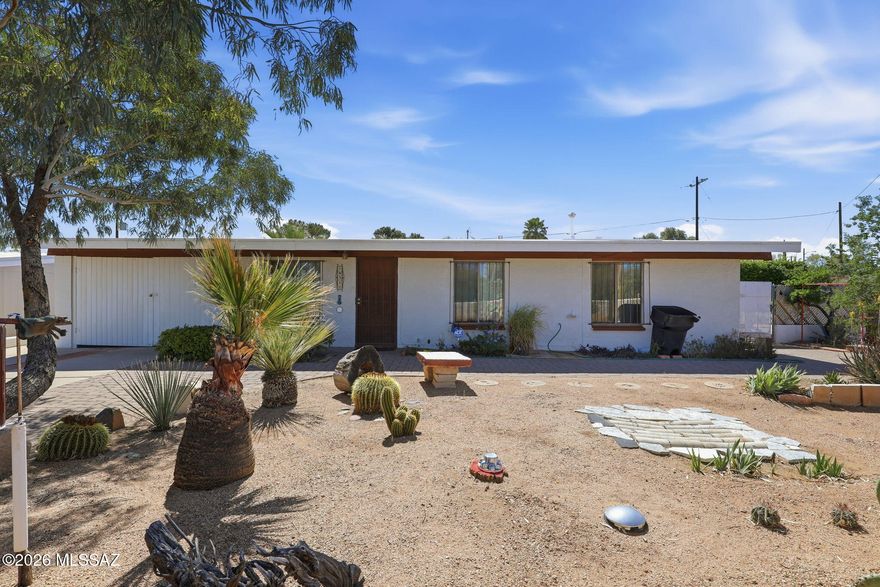 Charming 3 bedroom, 2 bathroom home on a spacious lot in San Manuel, offering peaceful desert living with stunning mountain views to the east and west. The beautifully landscaped yard features classic Arizona desert plantings, along with mature grapevines and a lemon tree perfect for enjoying outdoor living. A large walled backyard provides privacy and a serene setting for relaxing or entertaining. Enjoy the quiet atmosphere, open space, and unique character this property offers while still having room to make it your own. A true desert retreat with charm and potential!