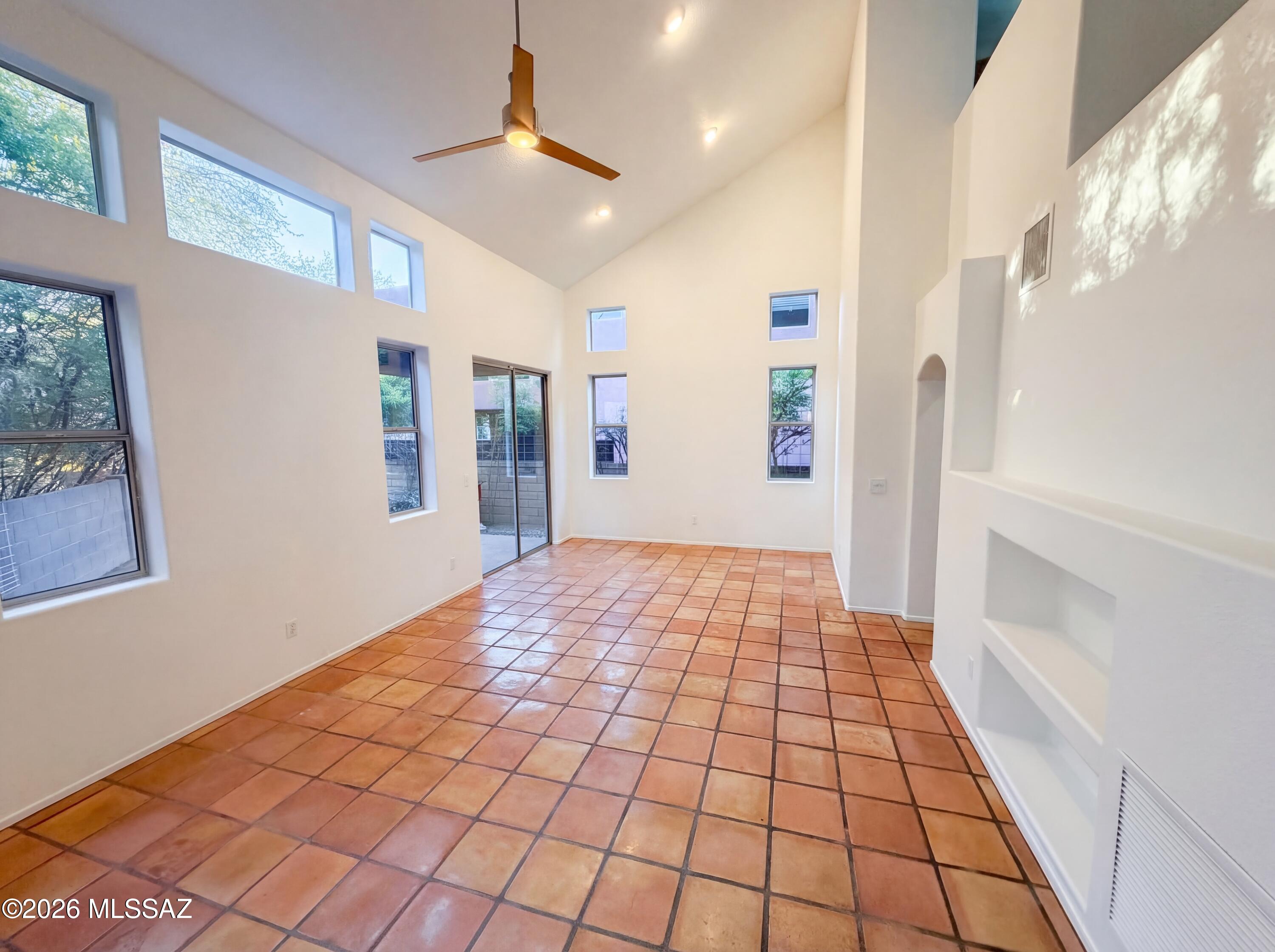 5230 E Timrod Street