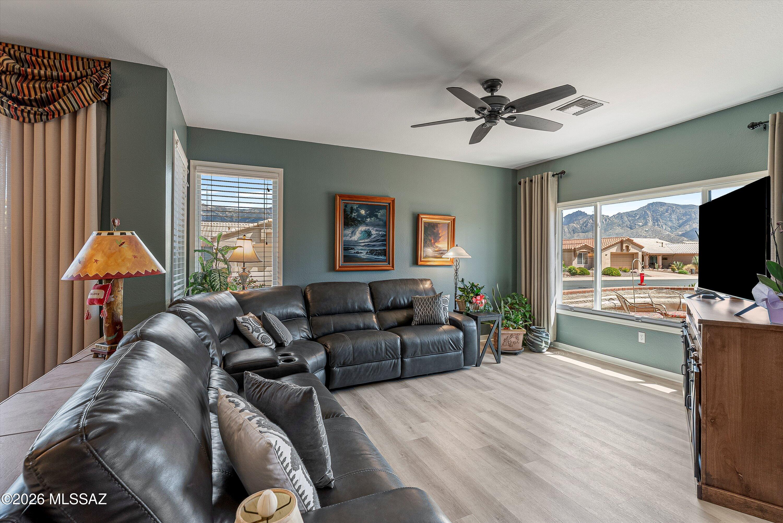 2443 E Nasturtium Street