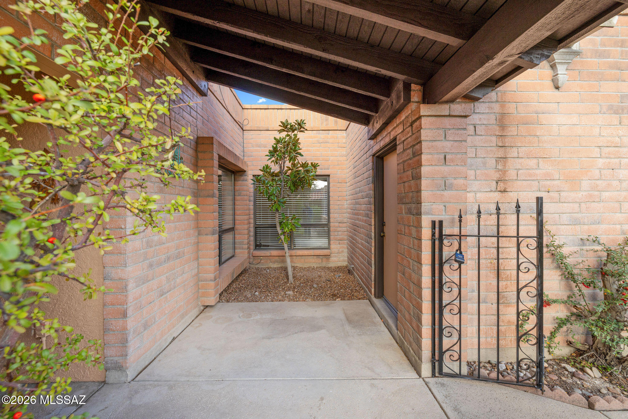 5249 N Vía Sempreverde