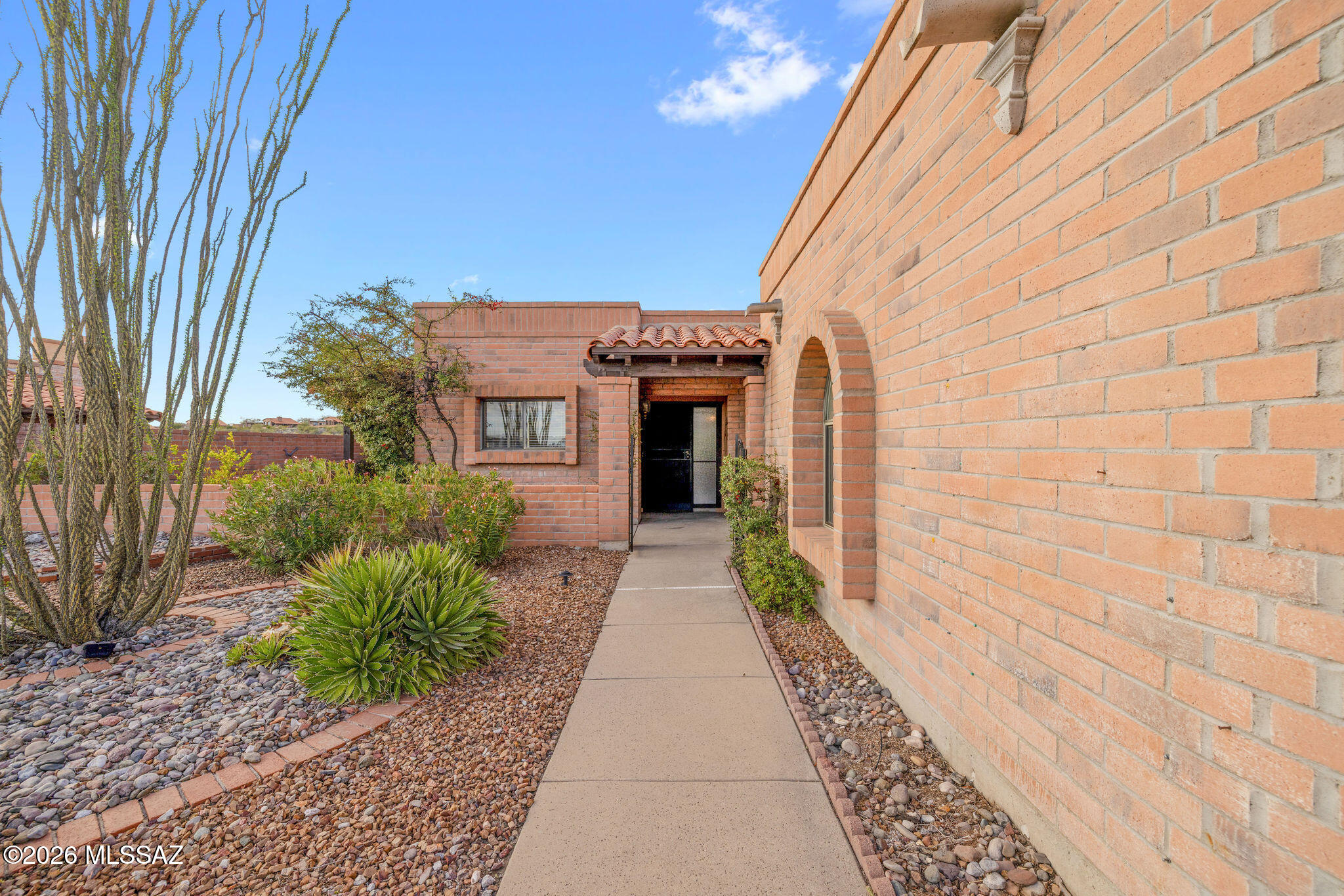 5249 N Vía Sempreverde