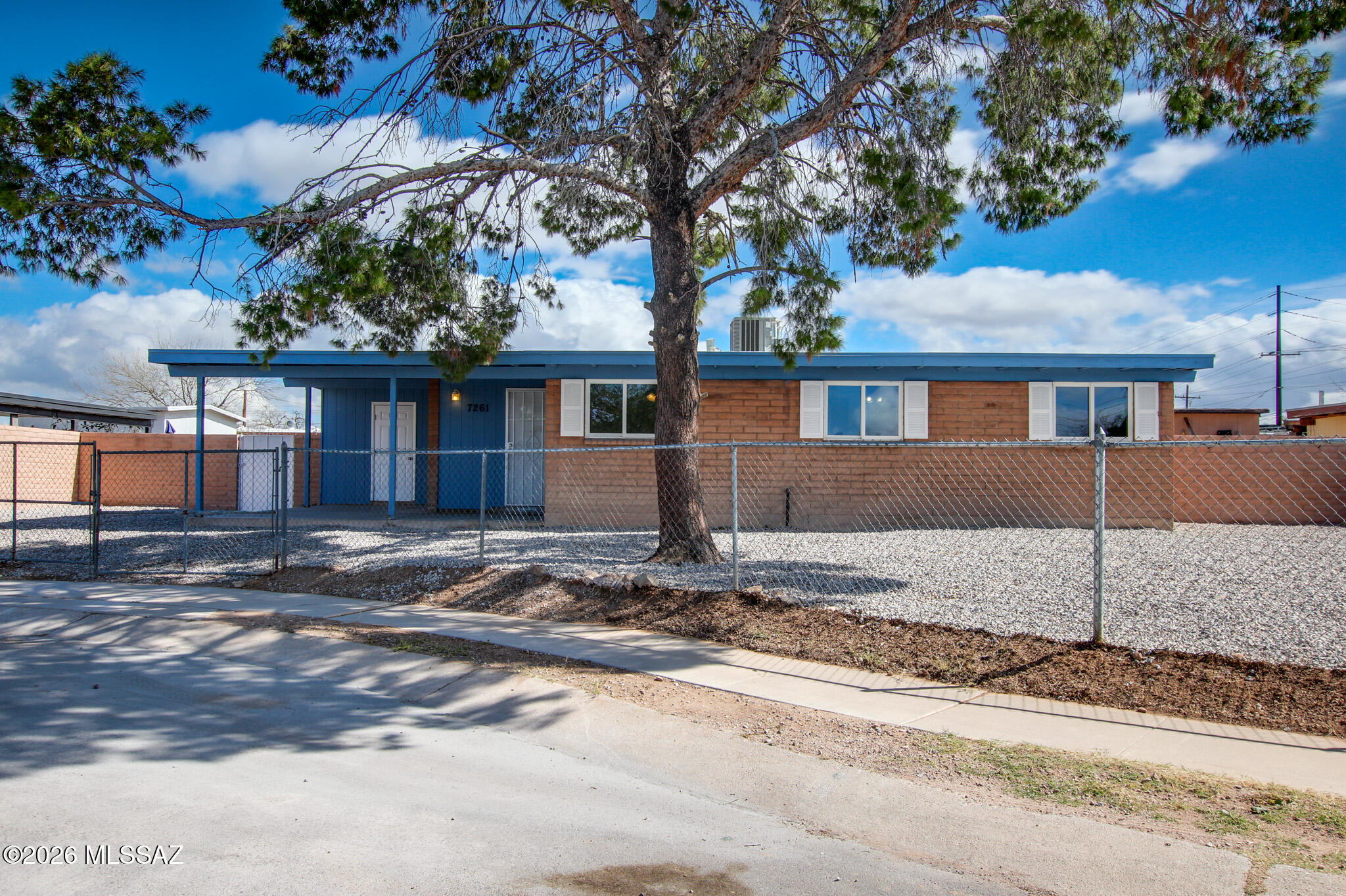 Mission Heights (235-305) - Residential