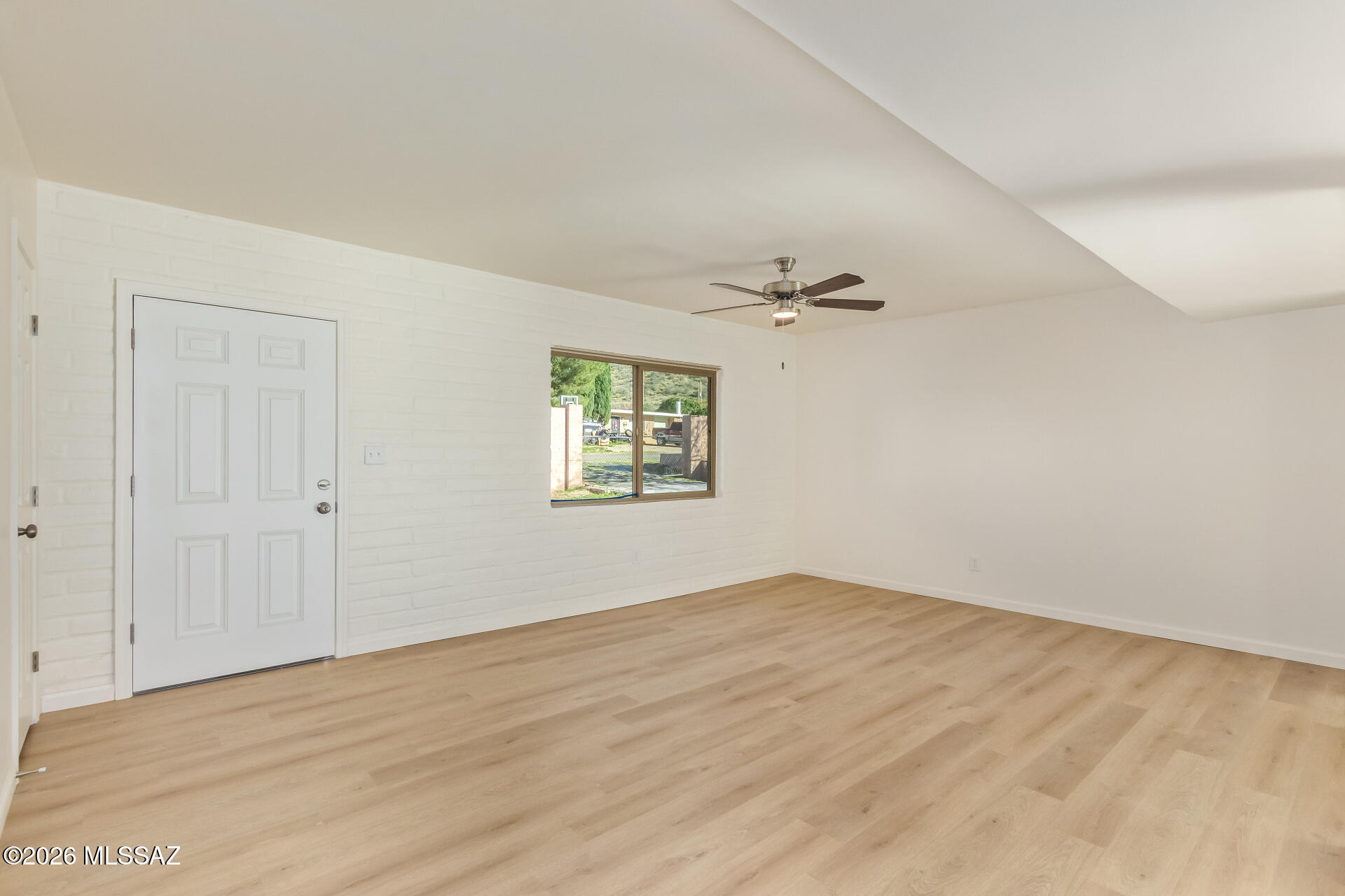 1530 N Calle Granada