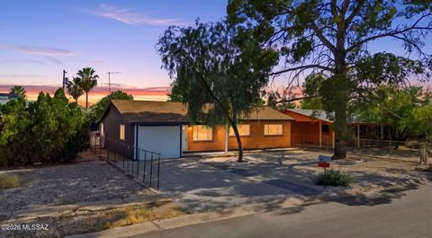 Photo of 4722 E Hampton Street, Tucson, AZ 85712 (MLS # 22612521)