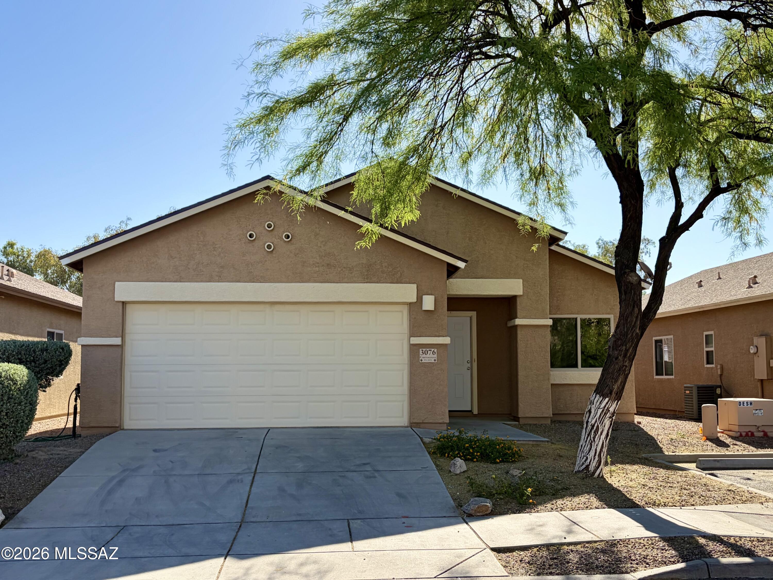 3076 N Desert Stone Place