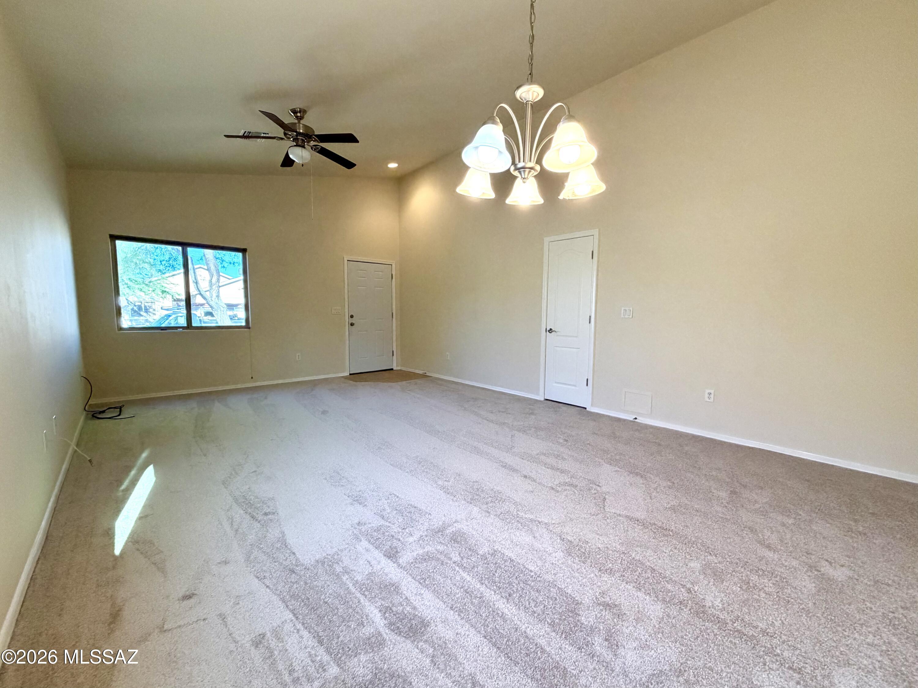 3076 N Desert Stone Place