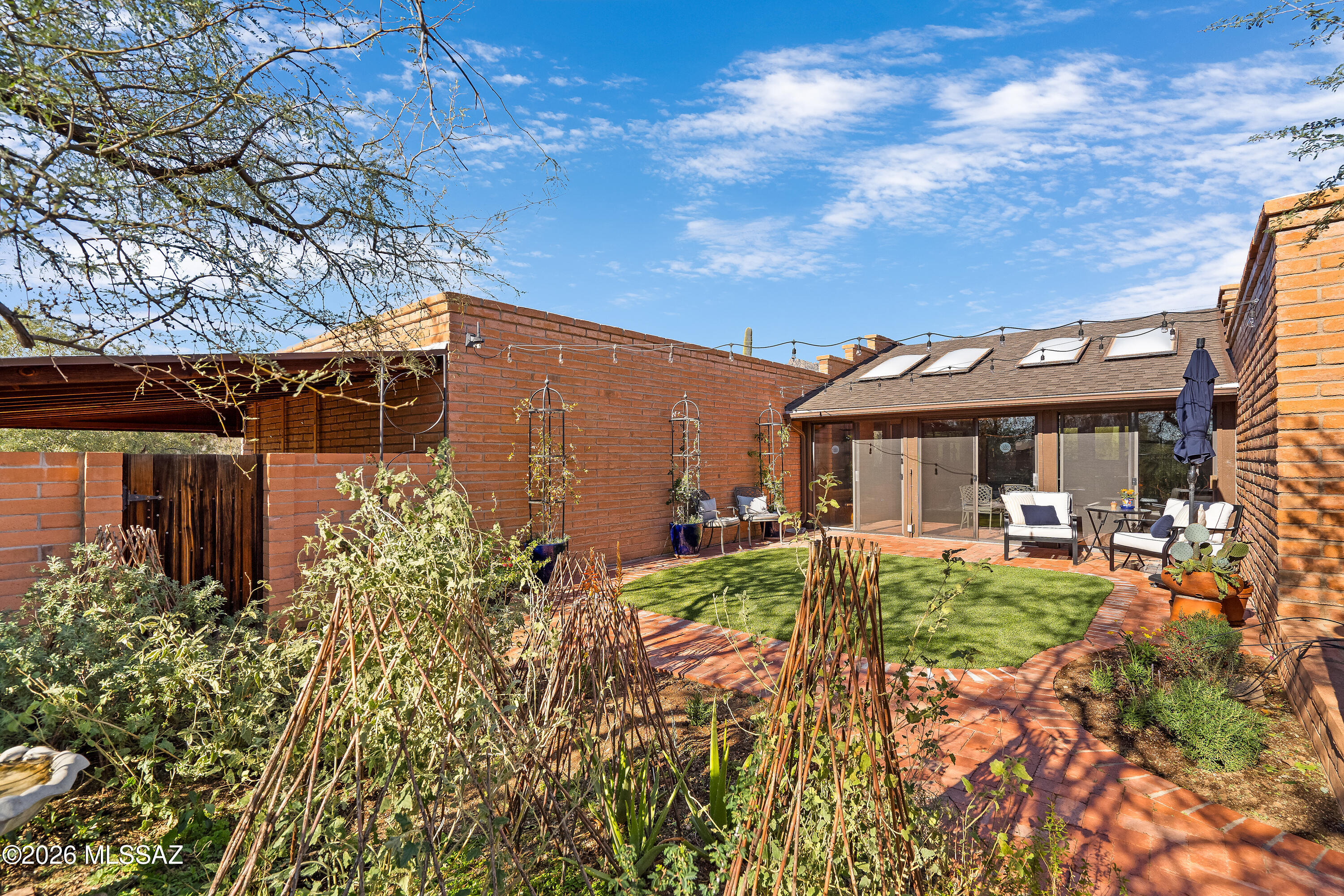 Sabino Town And Country Estates (1-77) - Residential