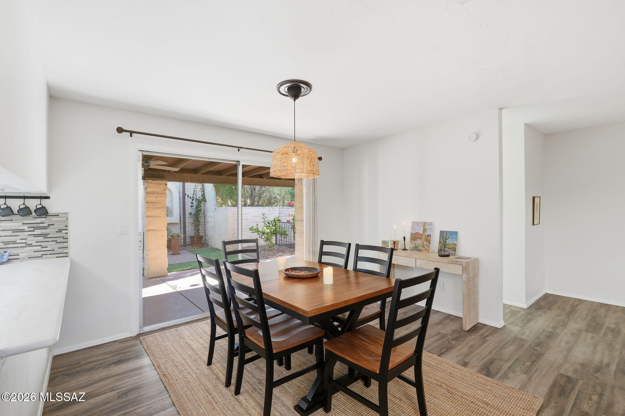 810 N Camino Santiago 3