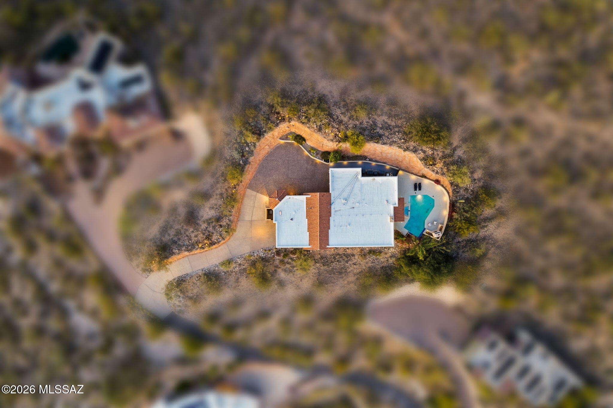 8750 N Glenhurst Place