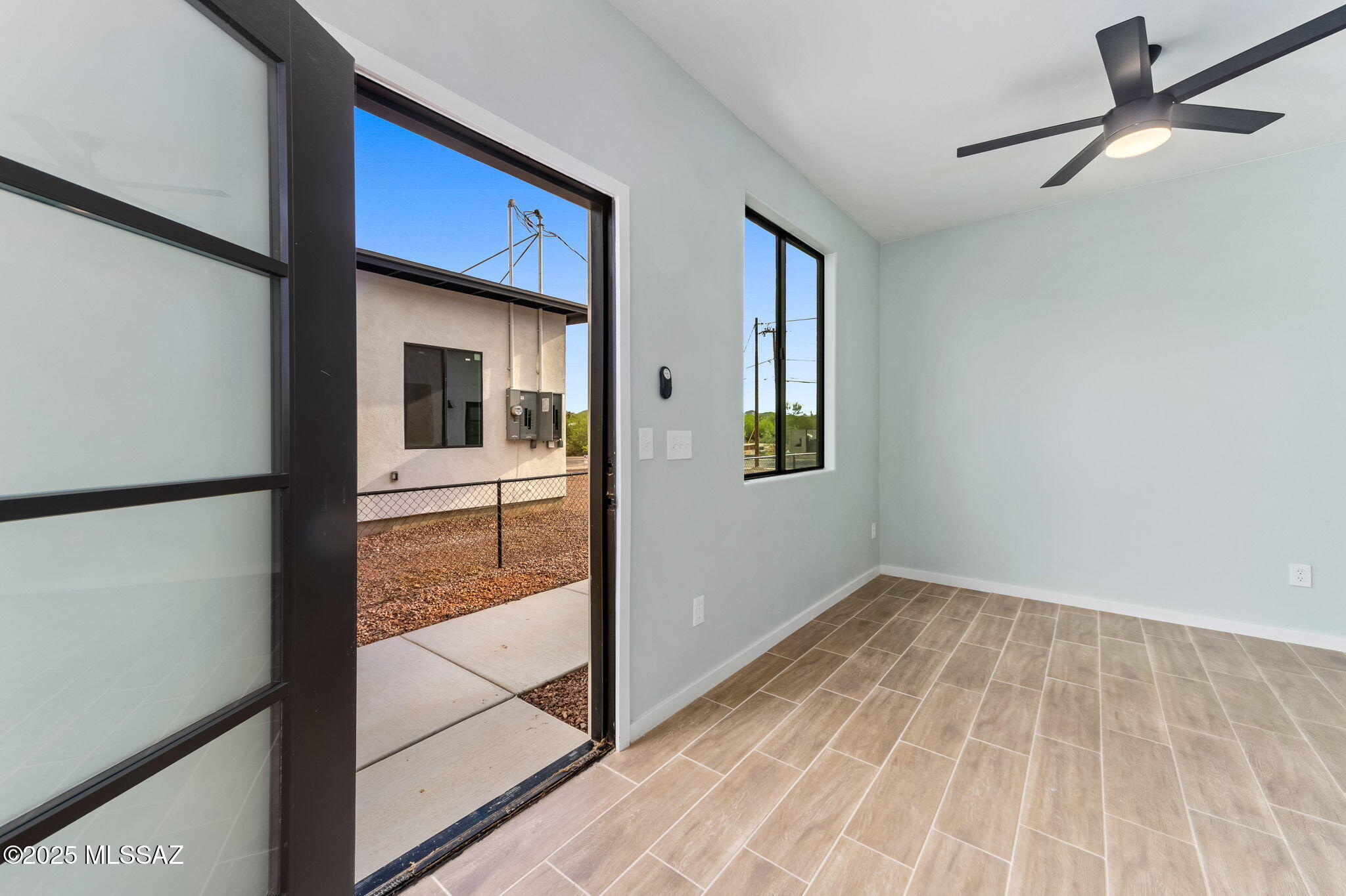 1671 S San Jose Drive