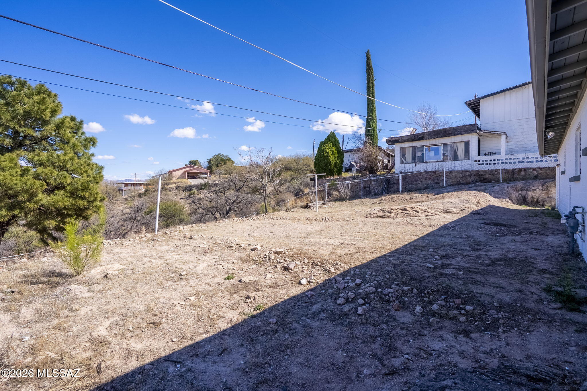 Lomas De Encinos - Residential