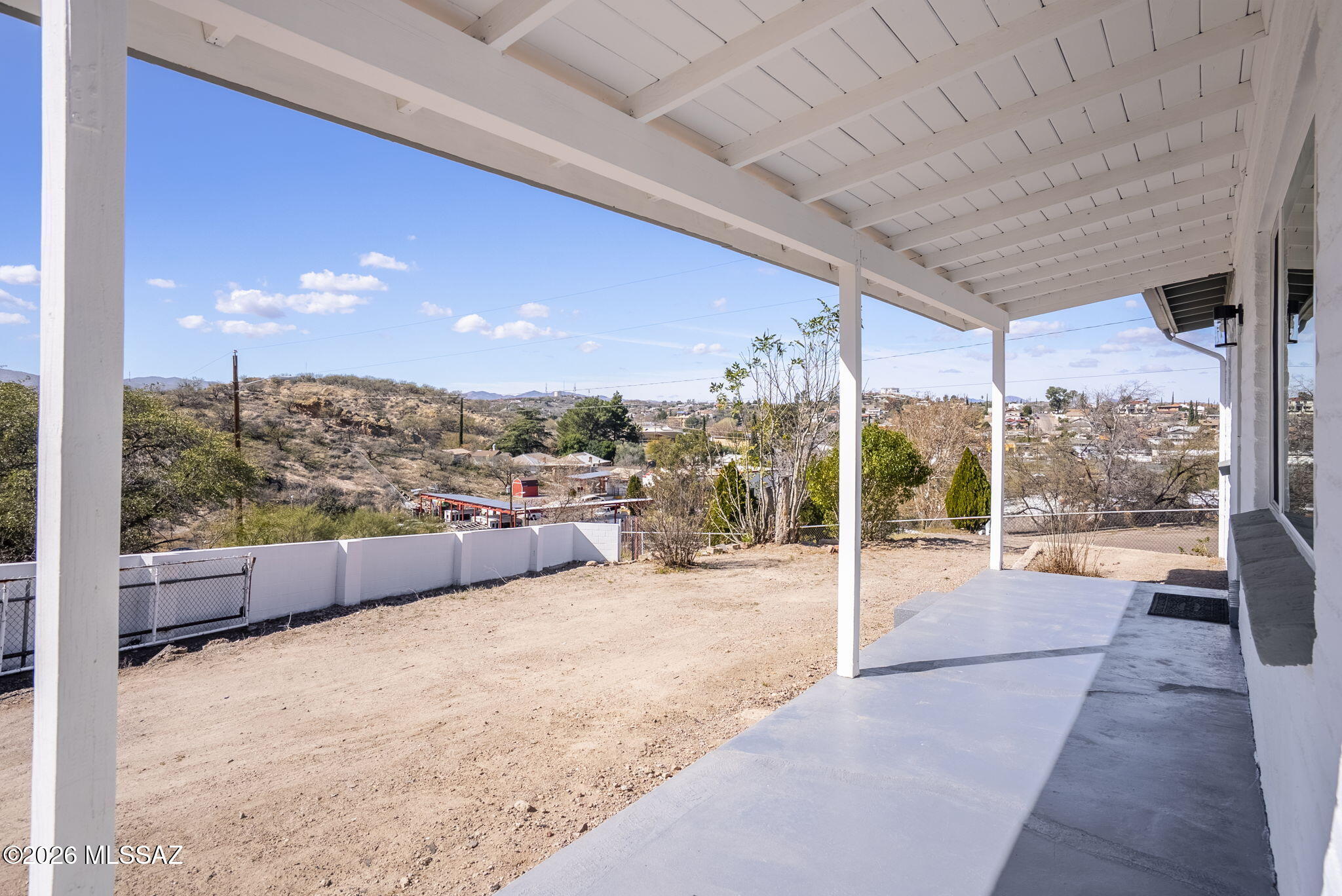 Lomas De Encinos - Residential