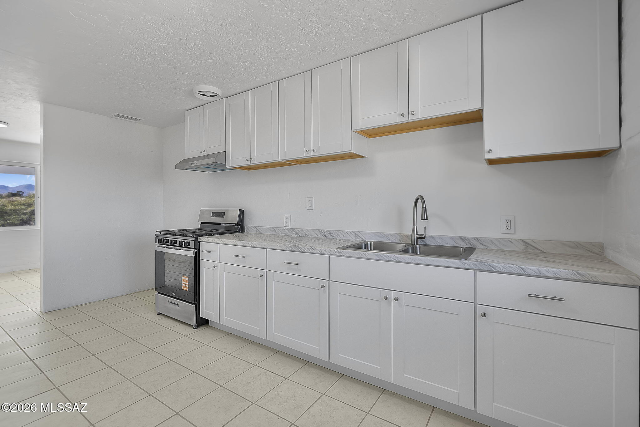 Lomas De Encinos - Residential