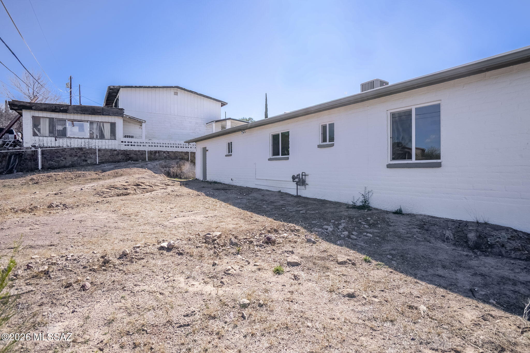 Lomas De Encinos - Residential