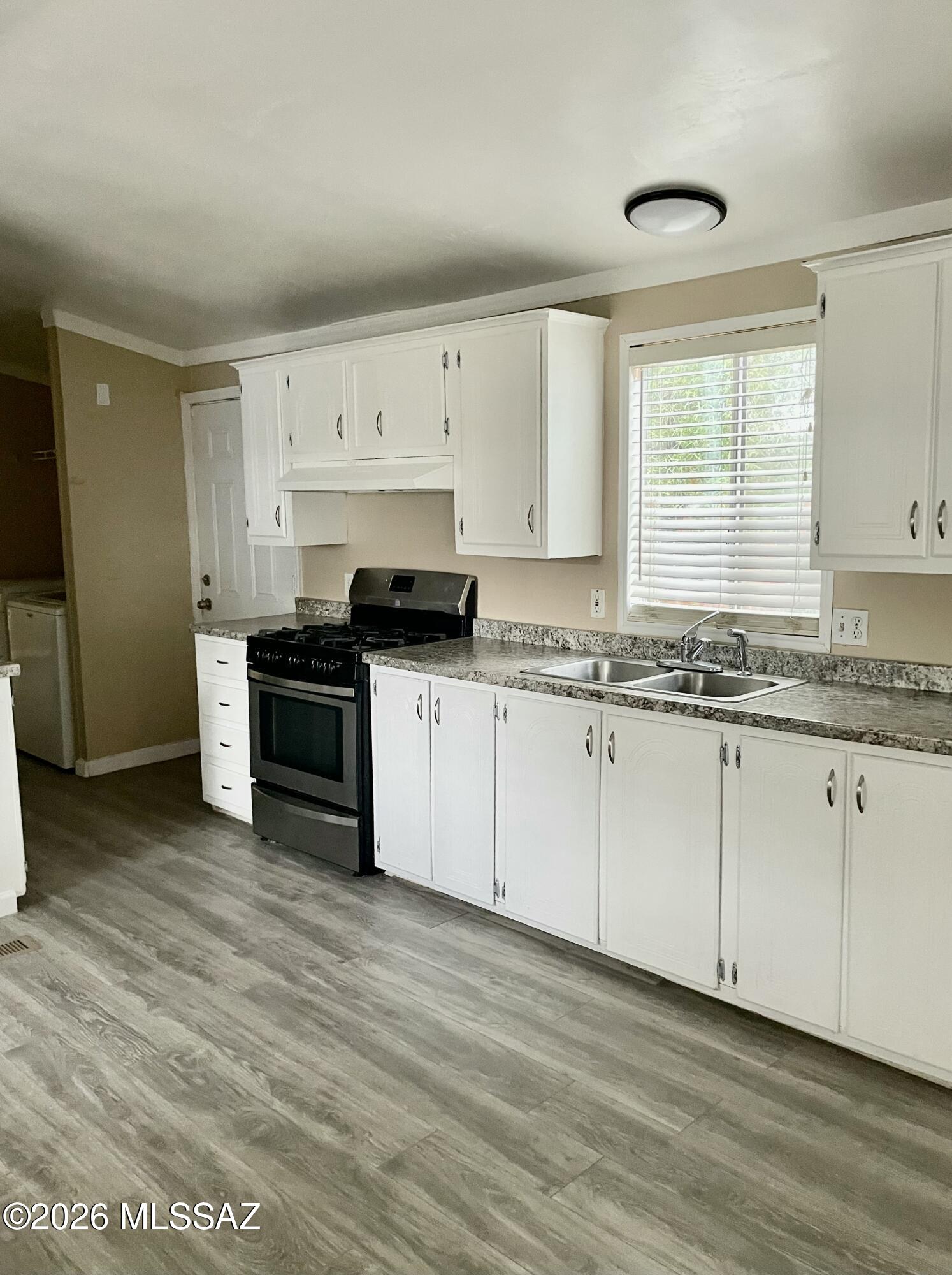 1111 E Limberlost Drive 253