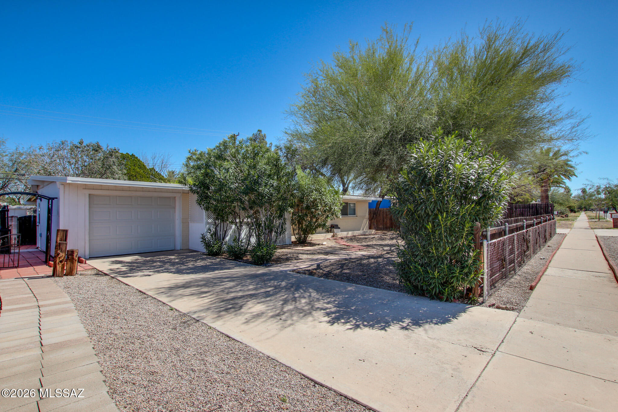 2019 S Avenida Del Sol