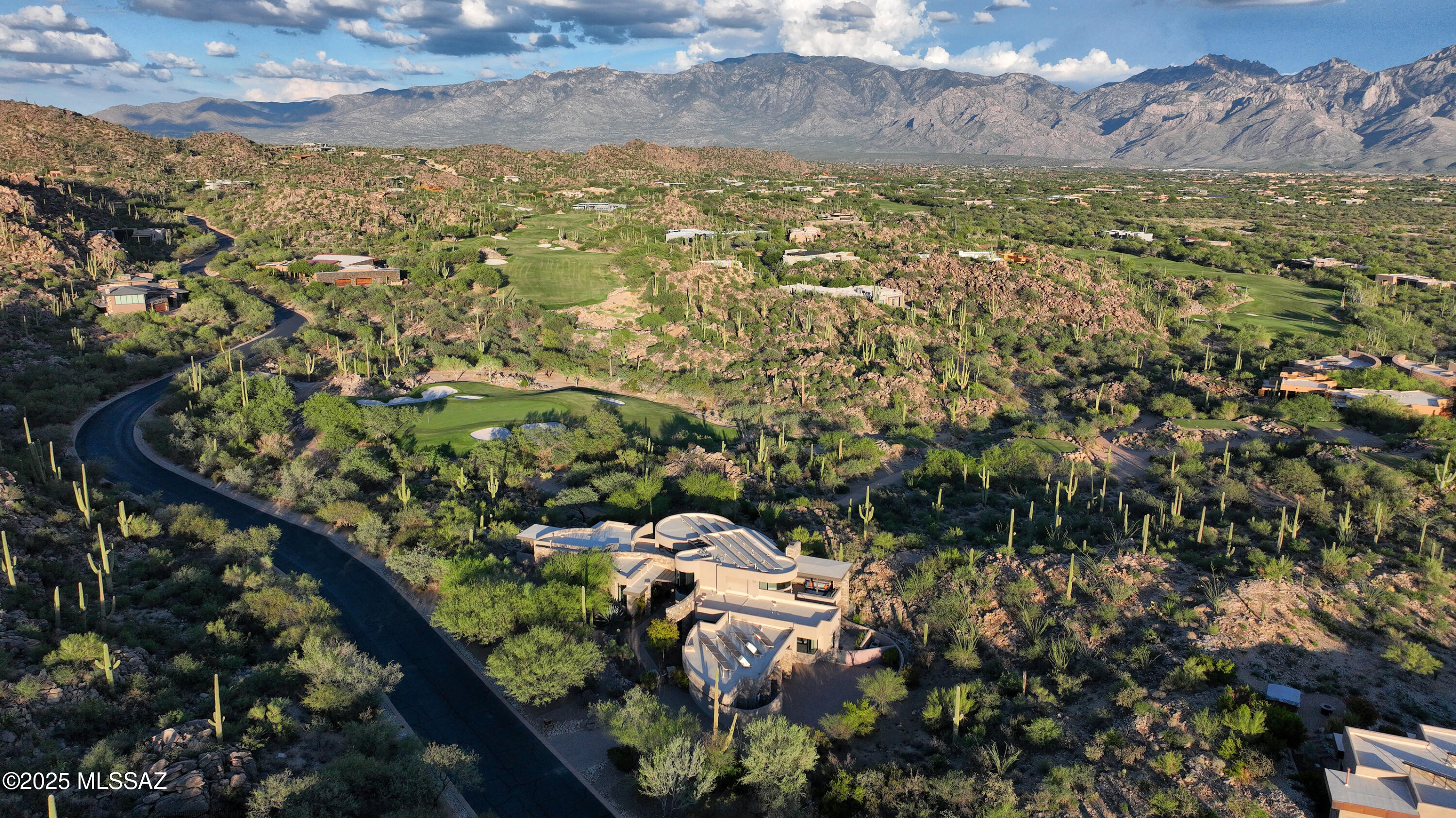 1106 W Tortolita Mountain Circle