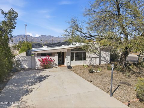 Photo of 5865 E 2nd Street, Tucson, AZ 85711 (MLS # 22607420)