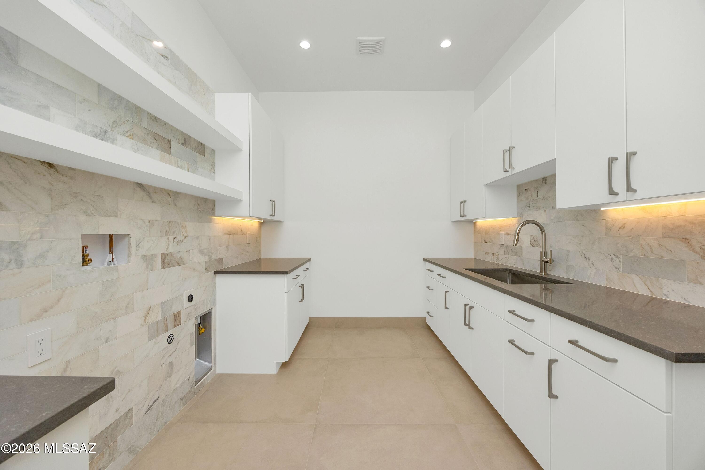 Stone Canyon VI - Residential