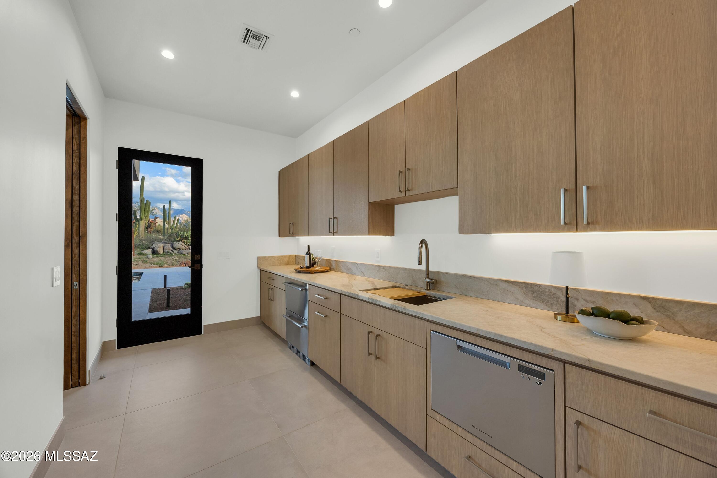 Stone Canyon VI - Residential