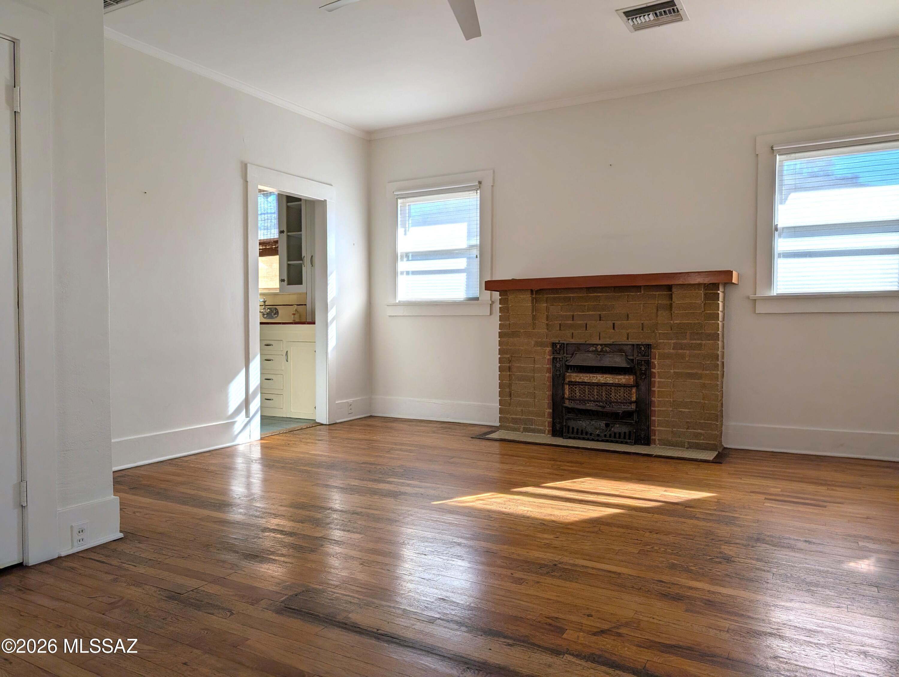 521 & 521A E 2nd Street
