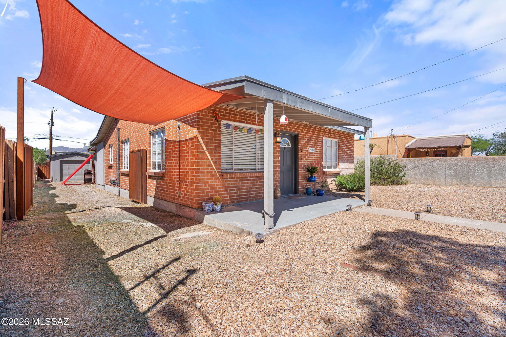 2819 E Edison Street