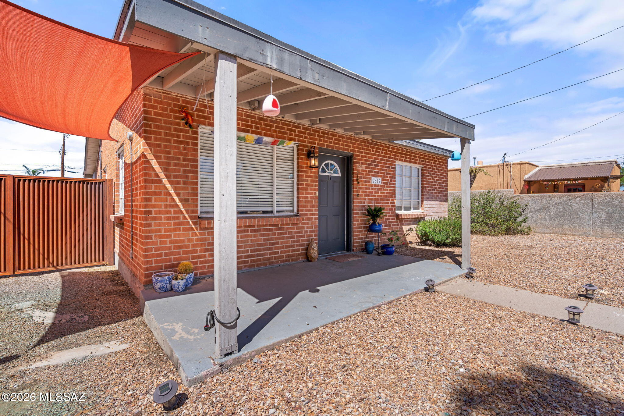 2819 E Edison Street