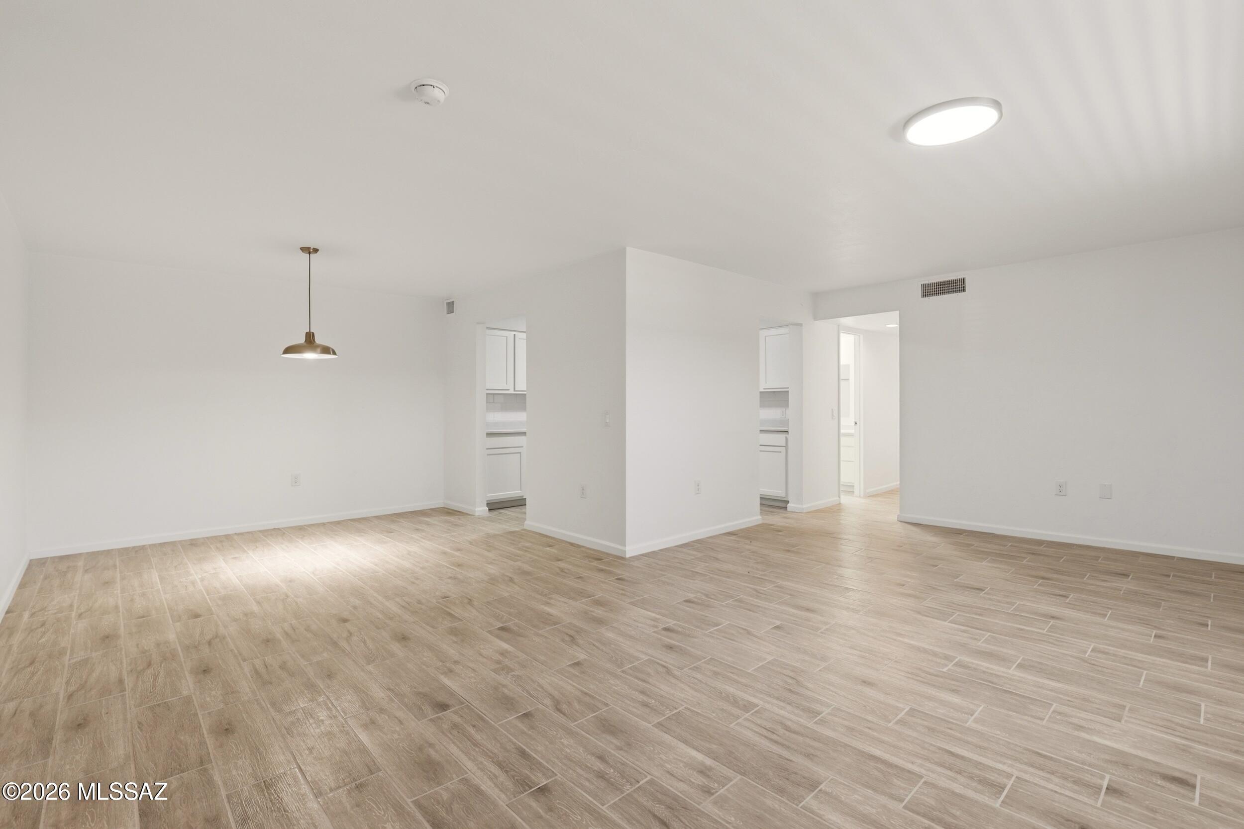 Barcelona Manor Condominiums - Residential