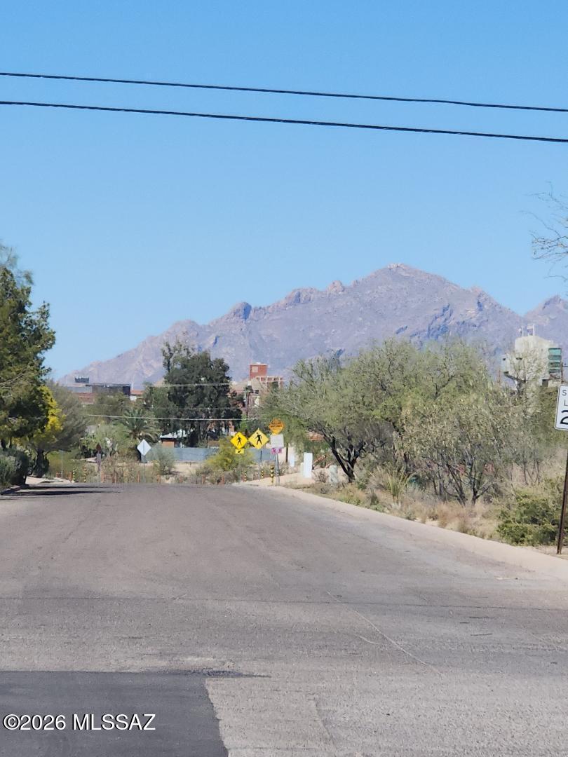 611 S Highland Avenue 5