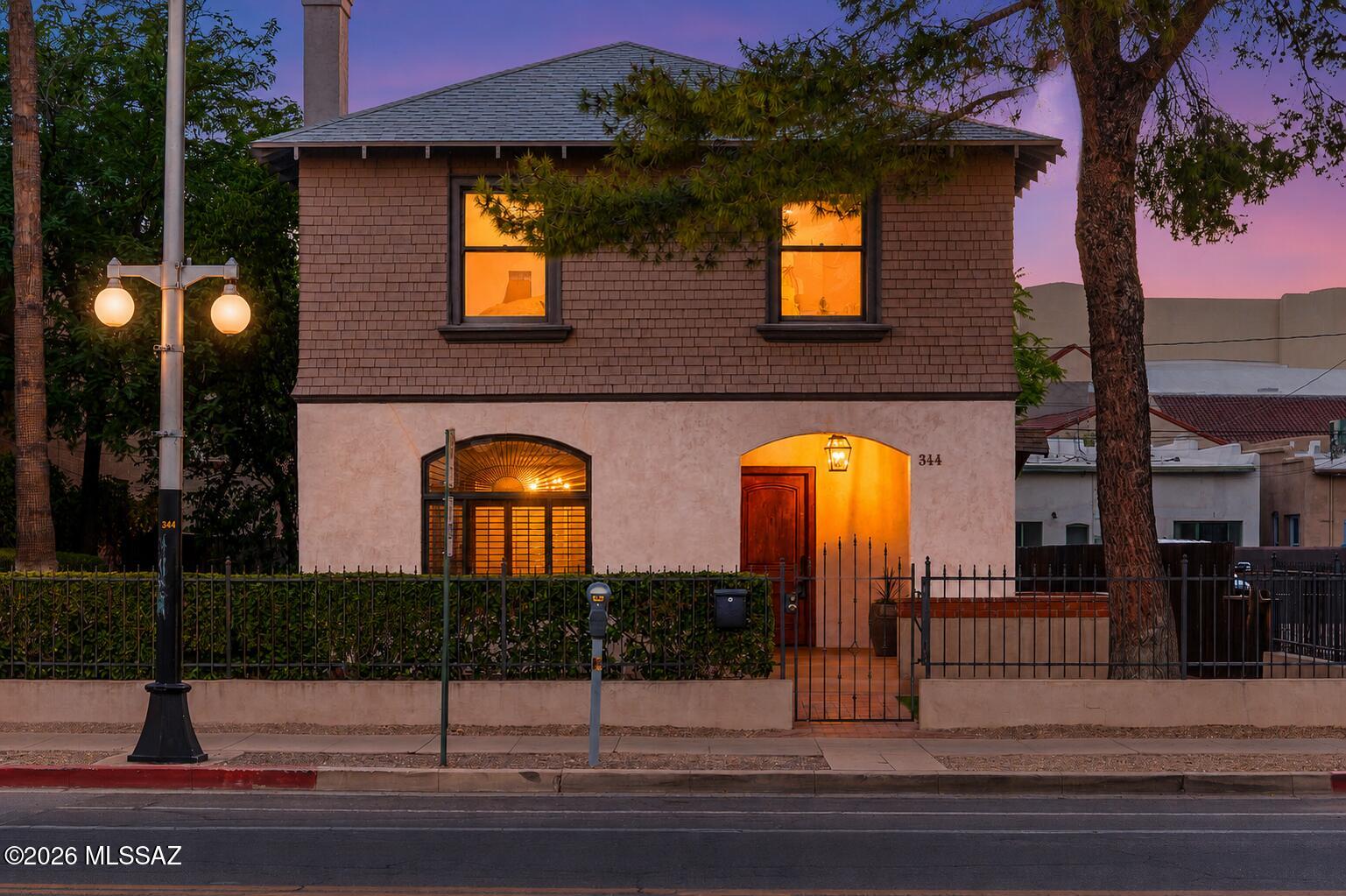 344 S 6th Avenue