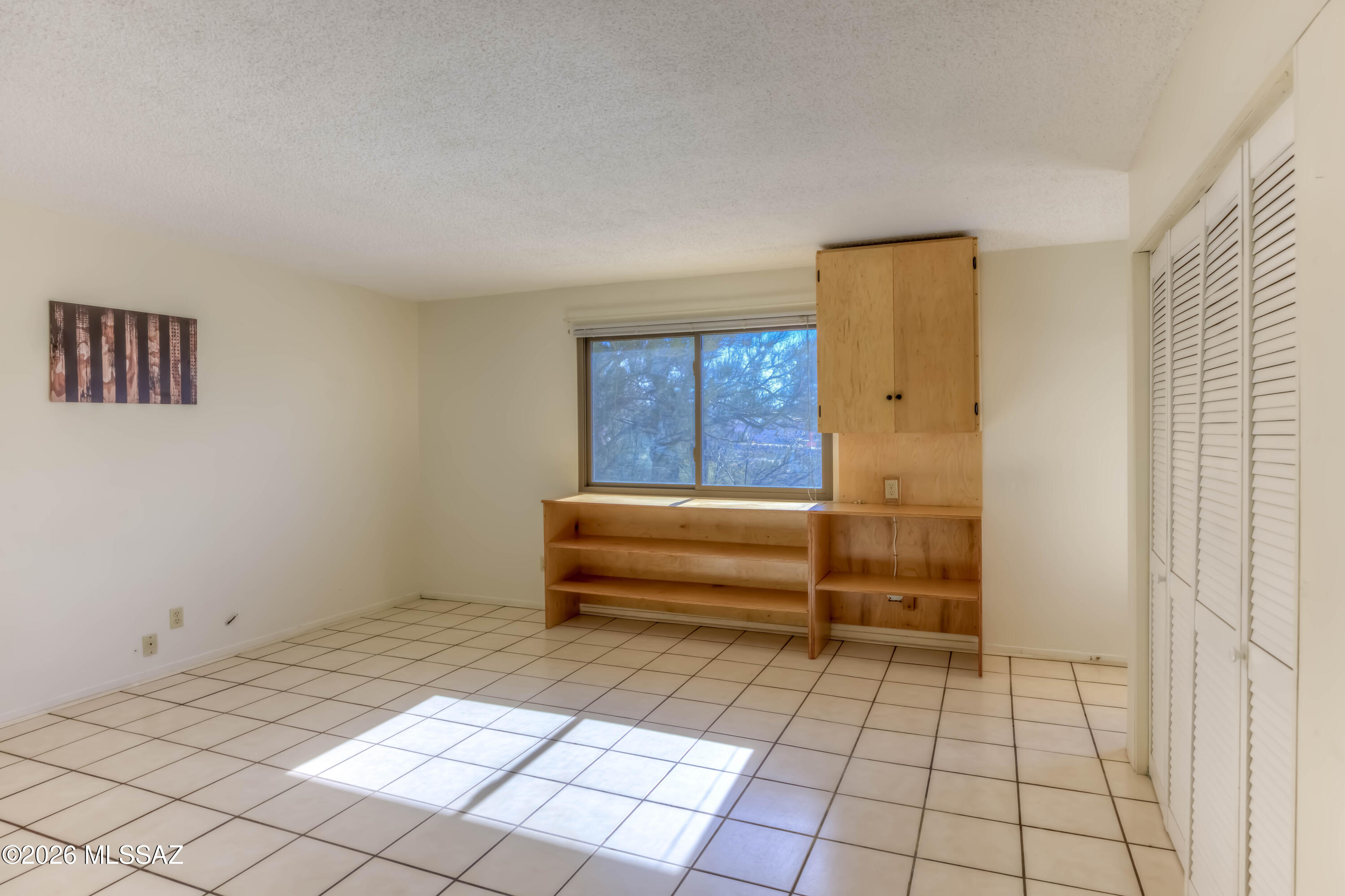 El Leah (1-17) - Residential