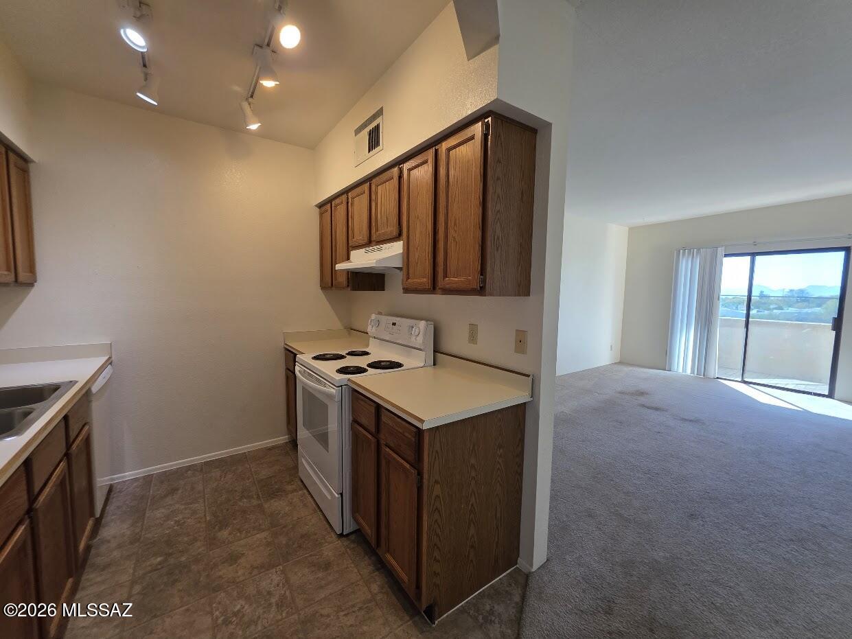 Sunrise Springs - Residential Lease